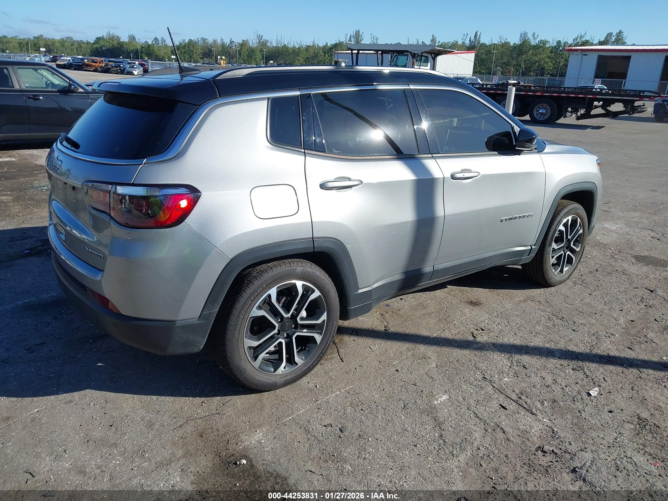 JEEP COMPASS image 4
