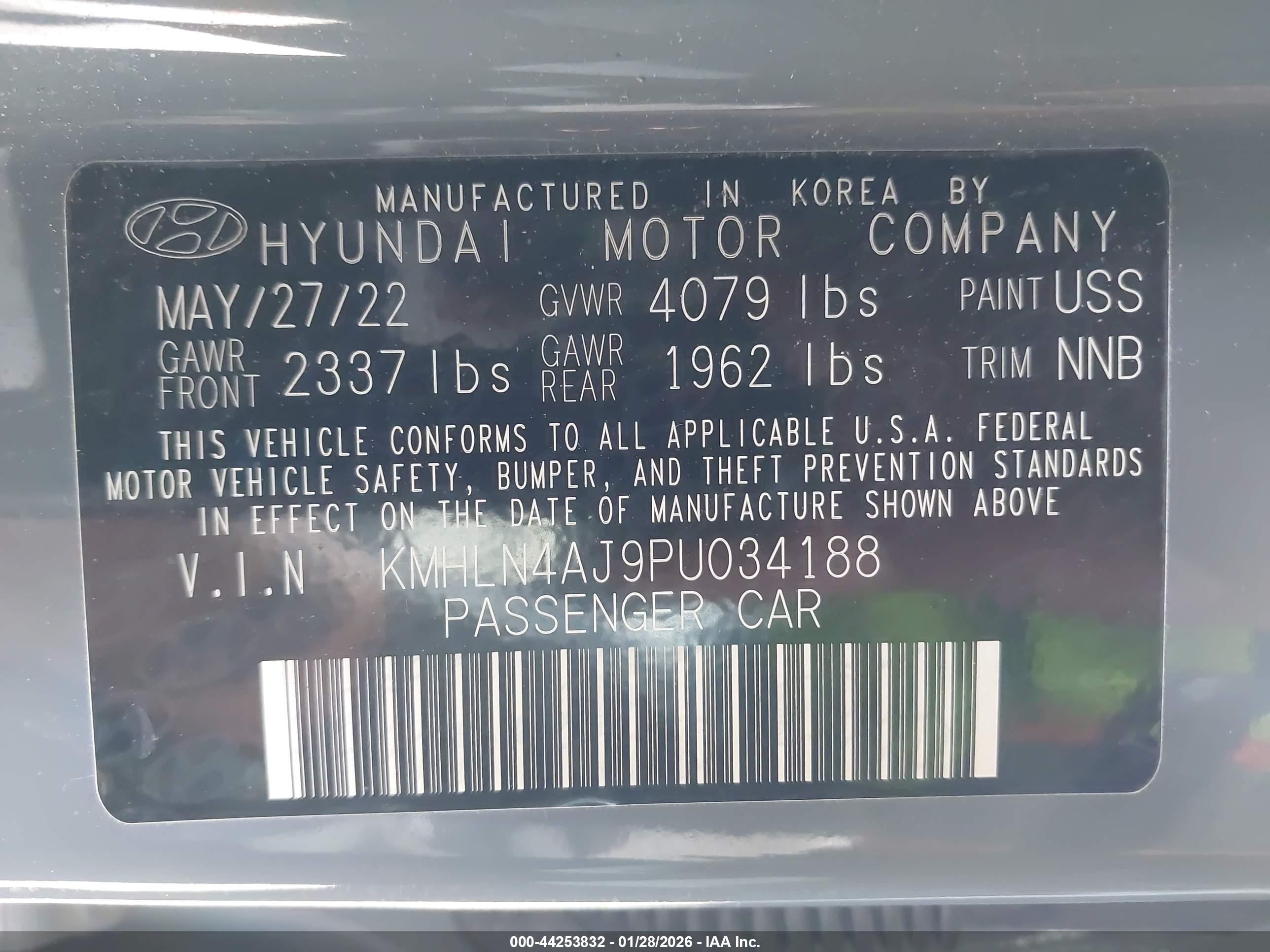 HYUNDAI ELANTRA image 9