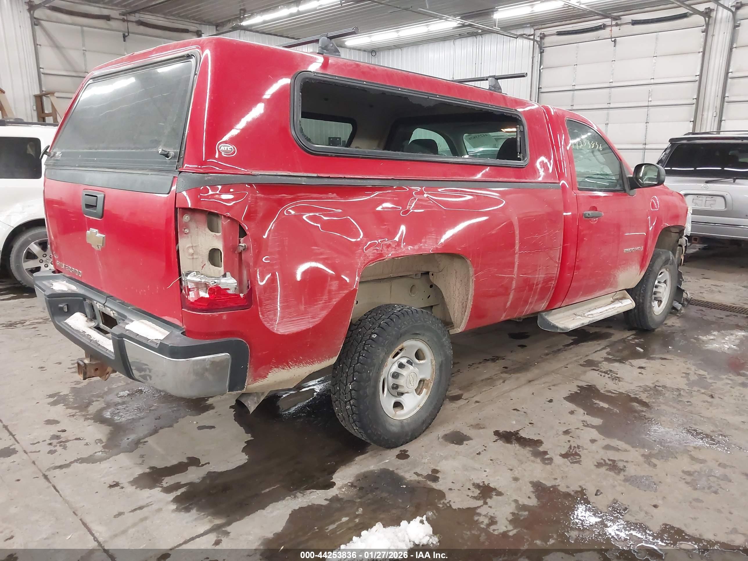 CHEVROLET SILVERADO image 4