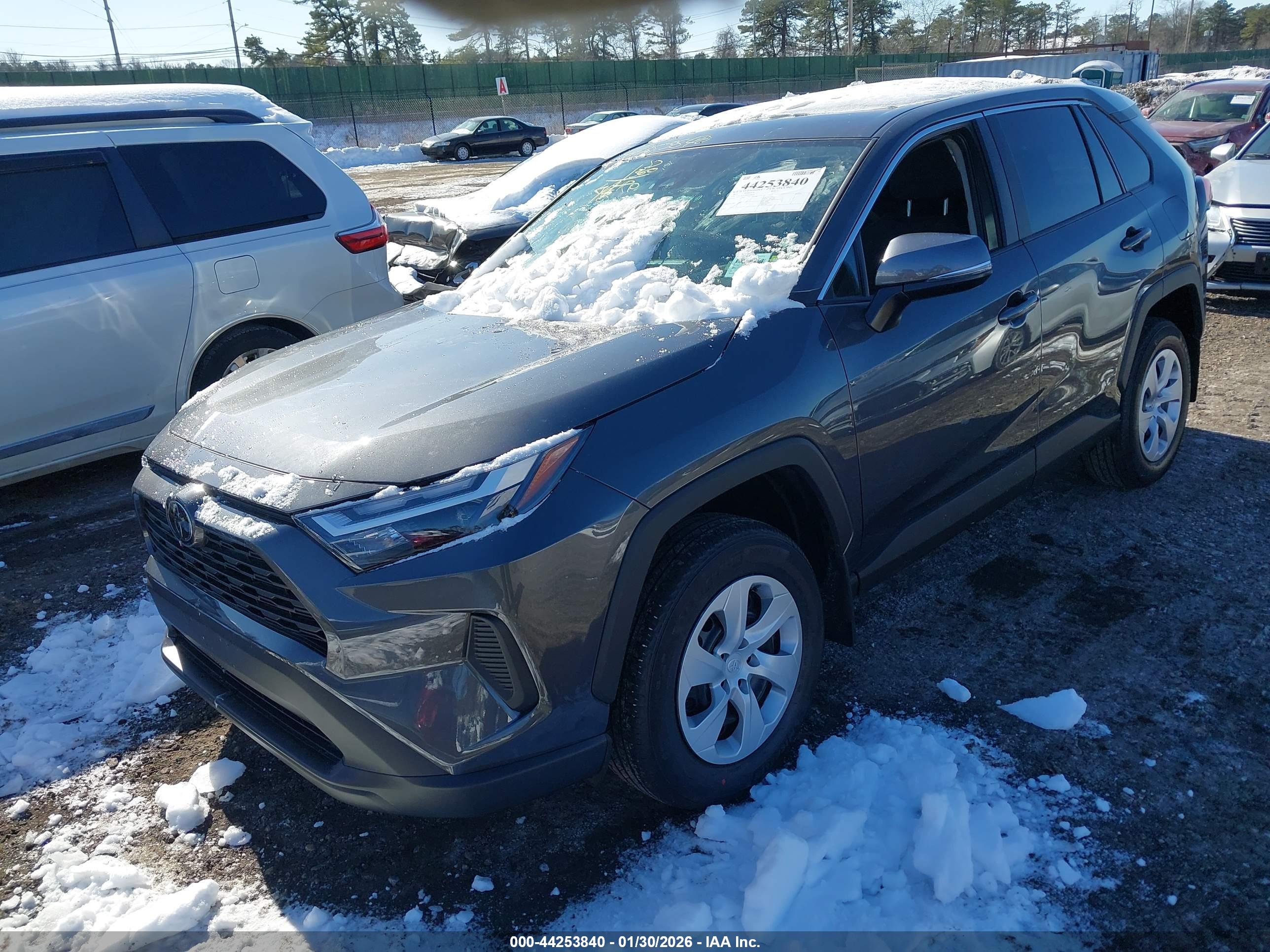 TOYOTA RAV4 image 2