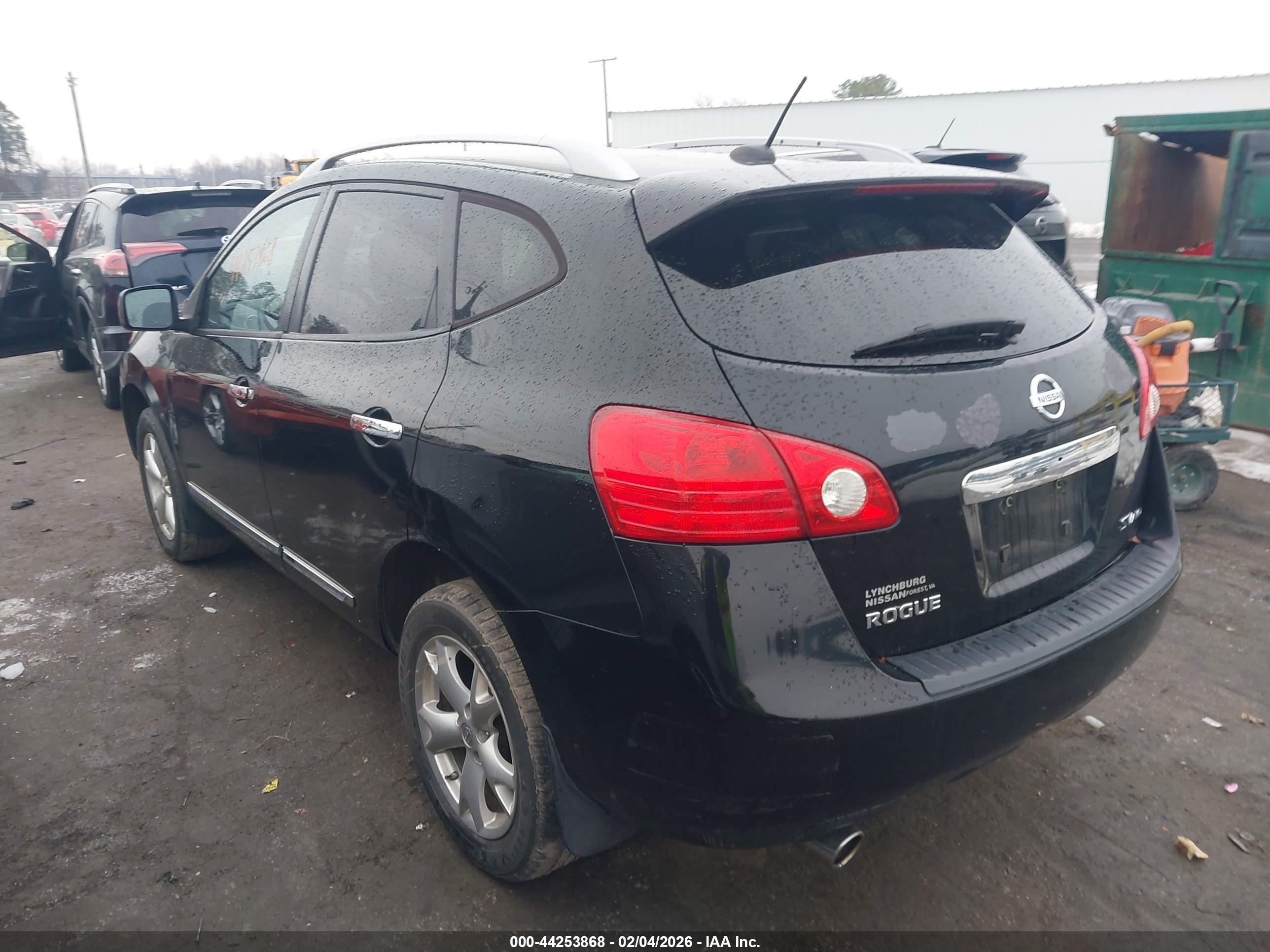 NISSAN ROGUE image 3