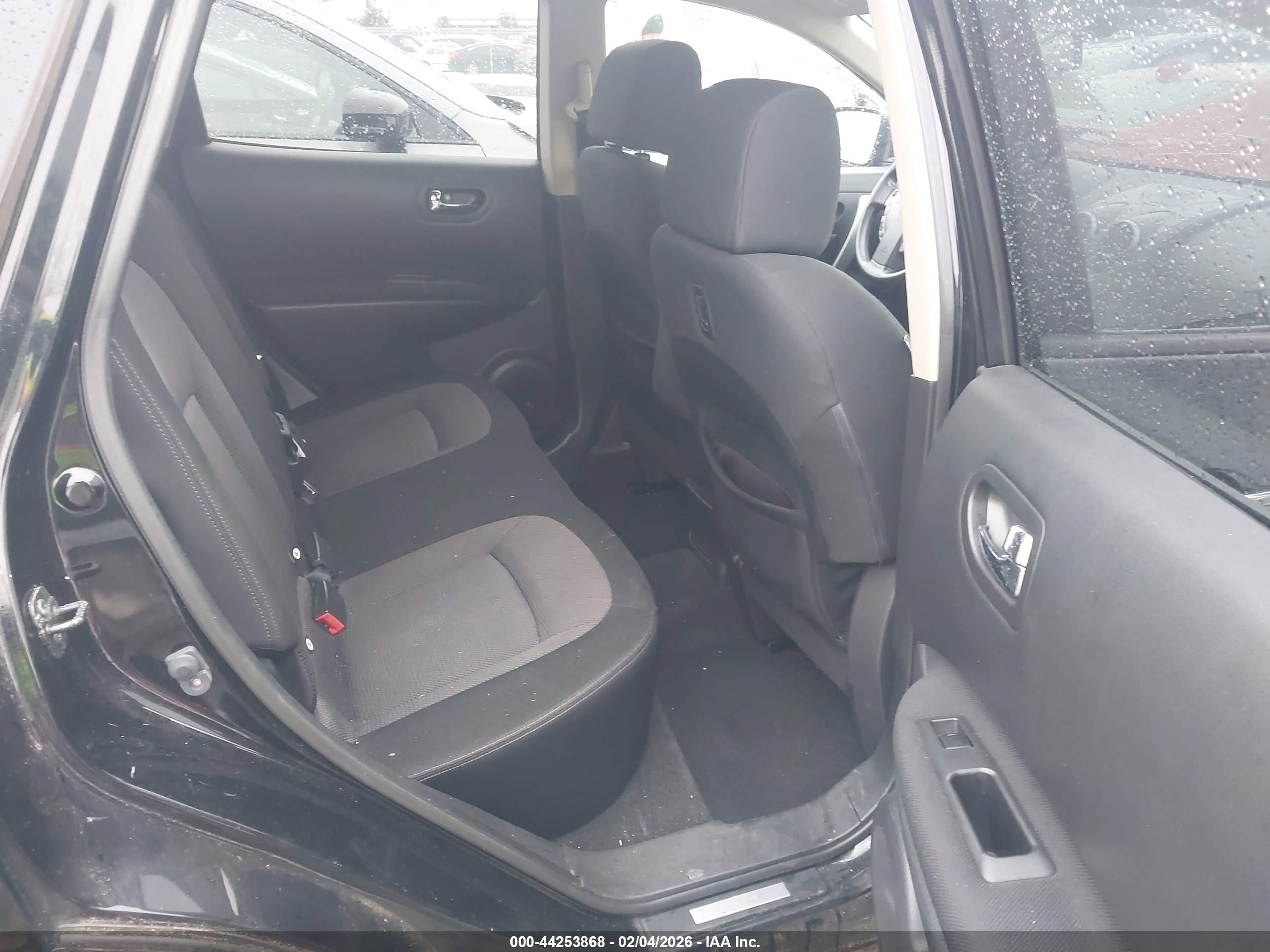 NISSAN ROGUE image 8