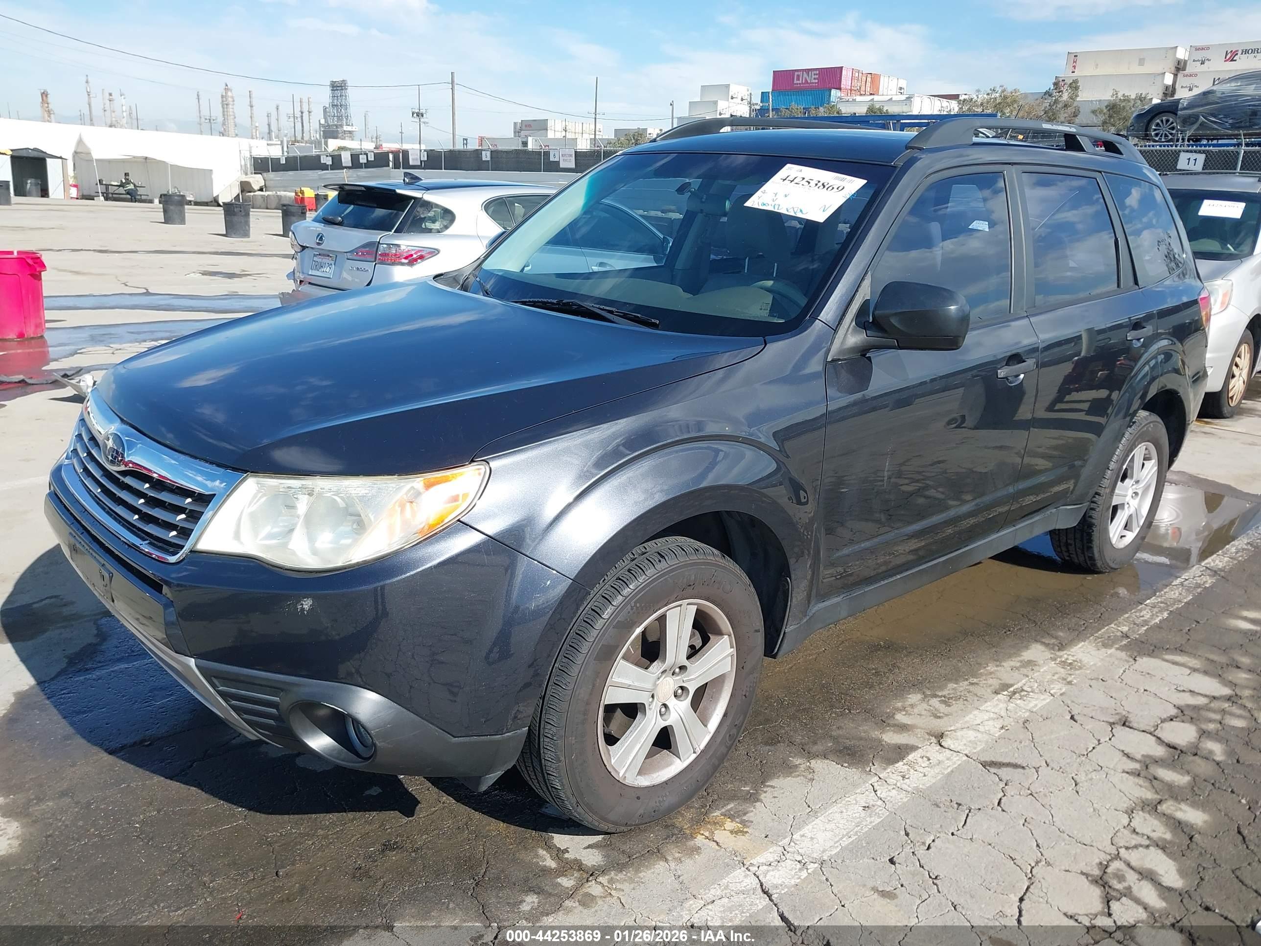 SUBARU FORESTER image 2