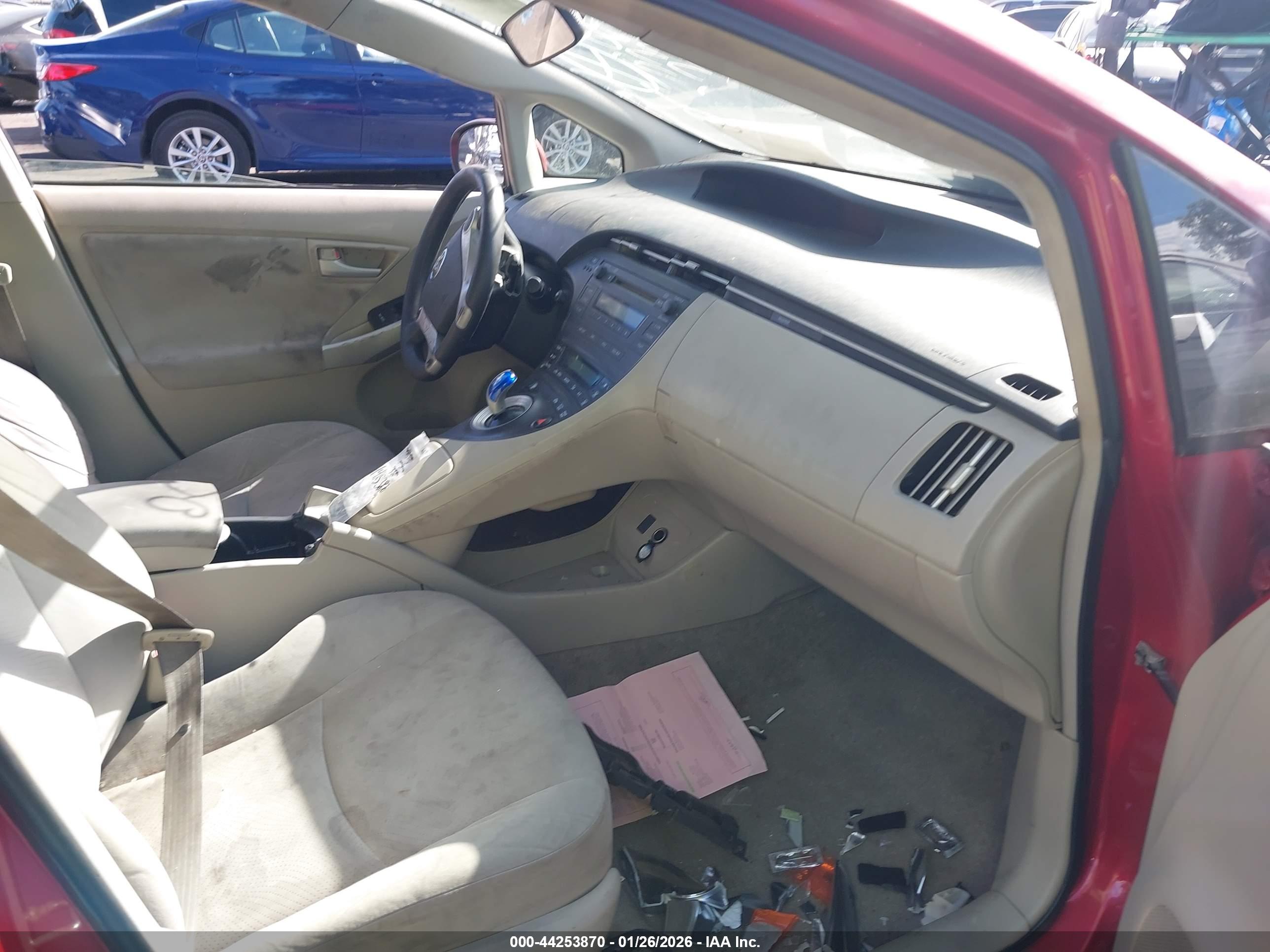TOYOTA PRIUS image 5