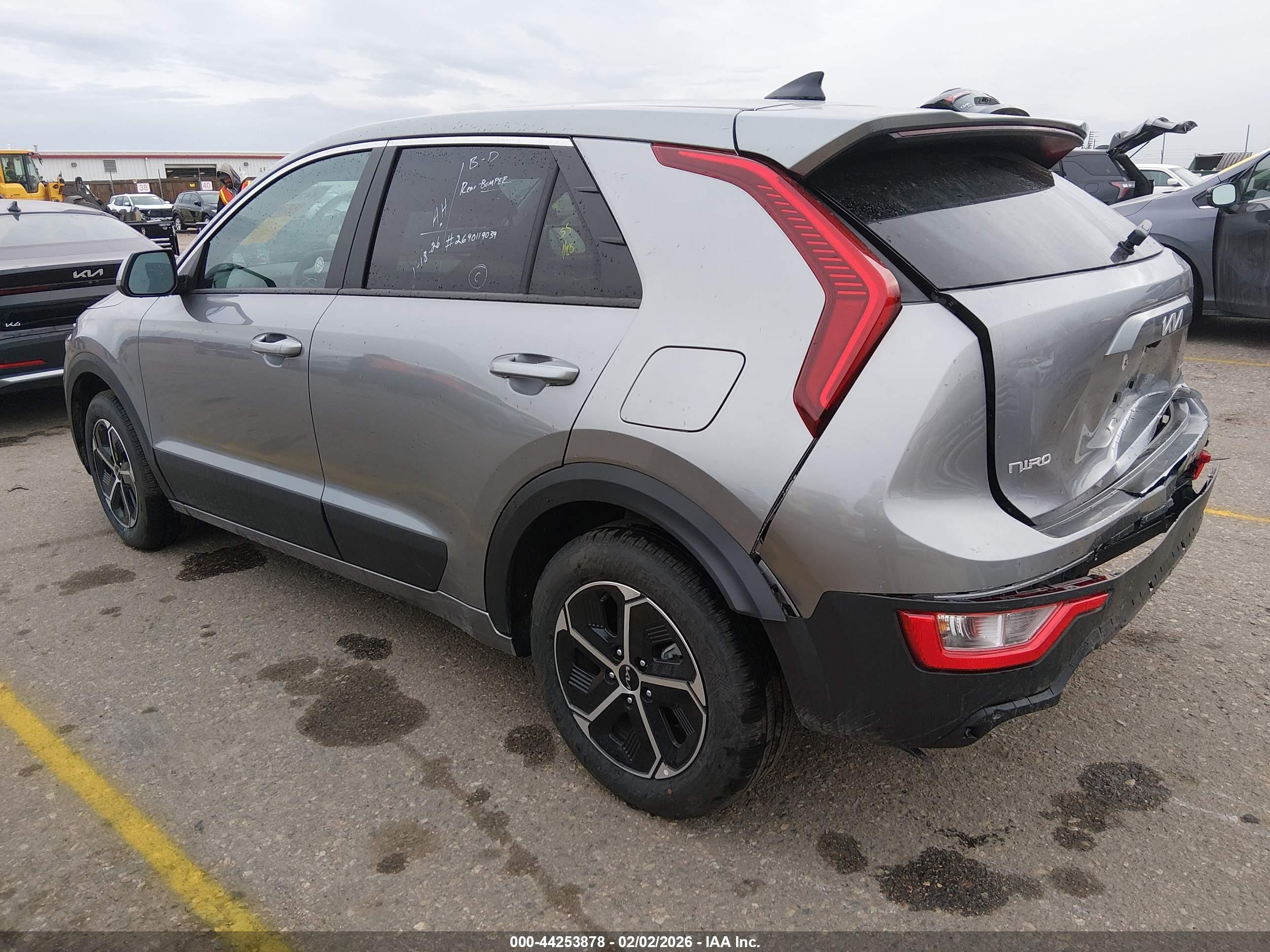 KIA NIRO image 3