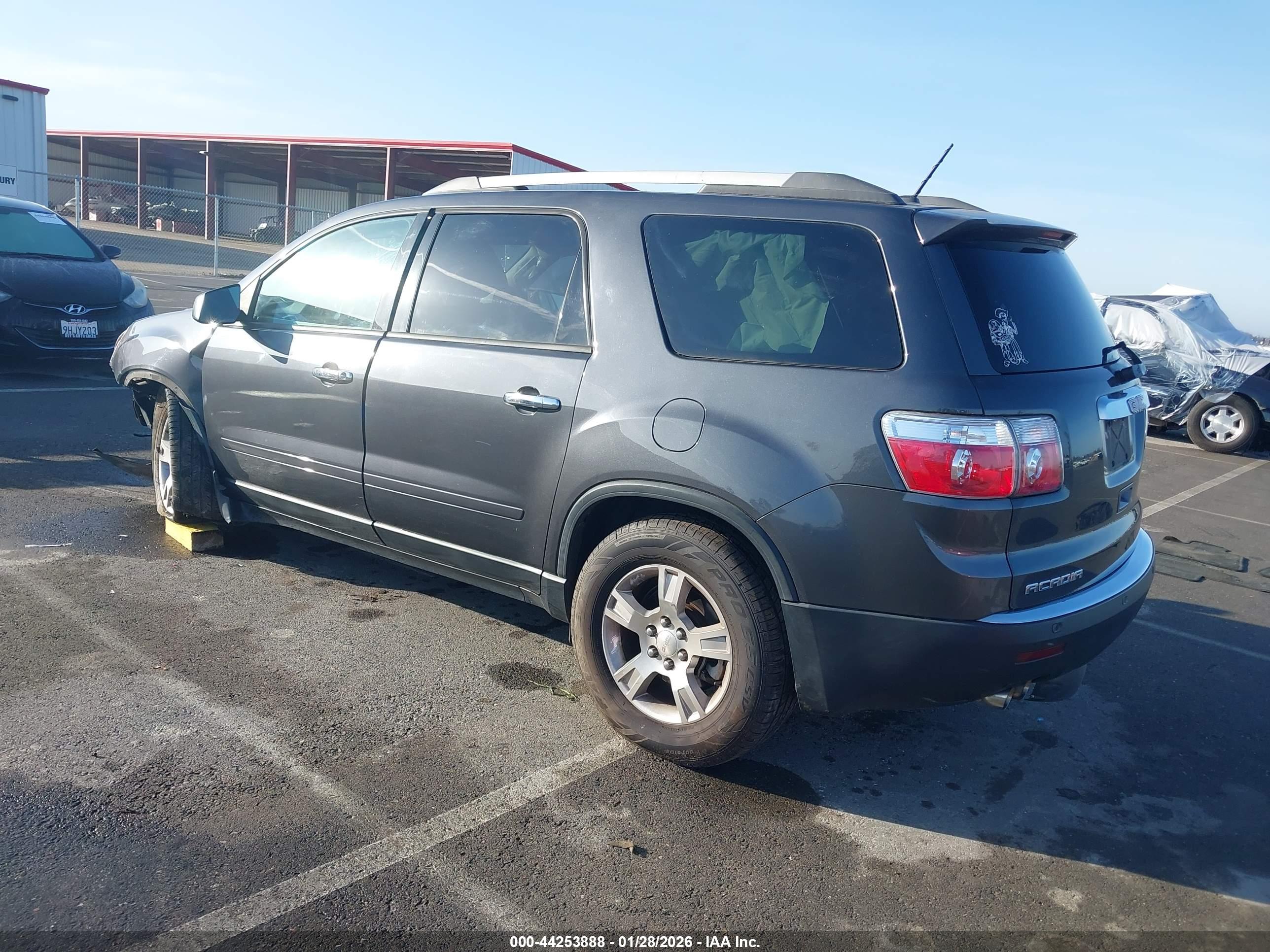GMC ACADIA image 3