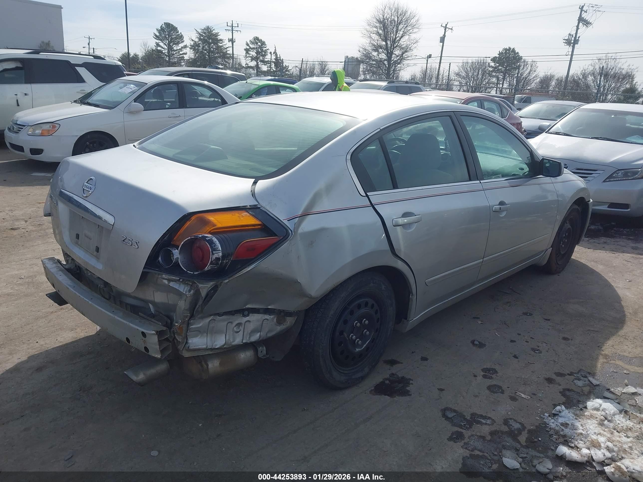 NISSAN ALTIMA image 4