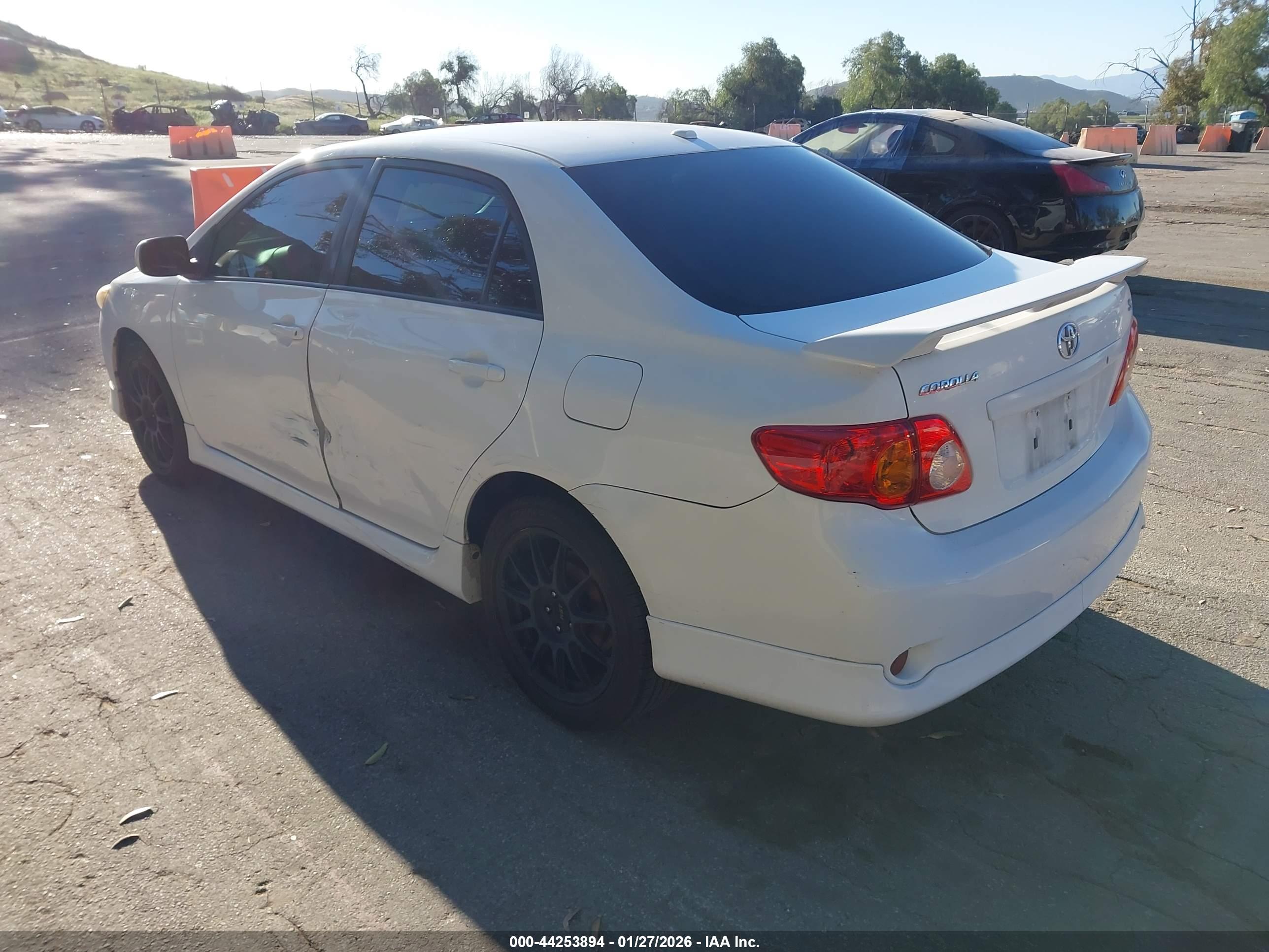 TOYOTA COROLLA image 3
