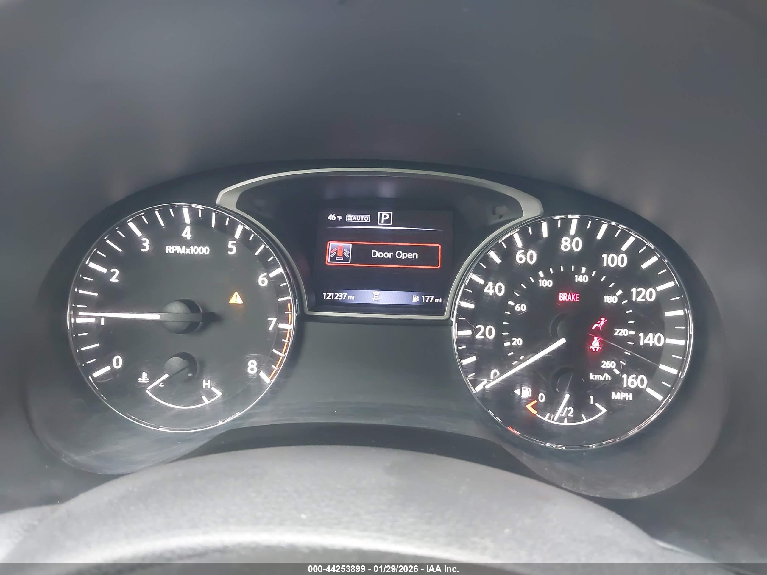NISSAN PATHFINDER image 7