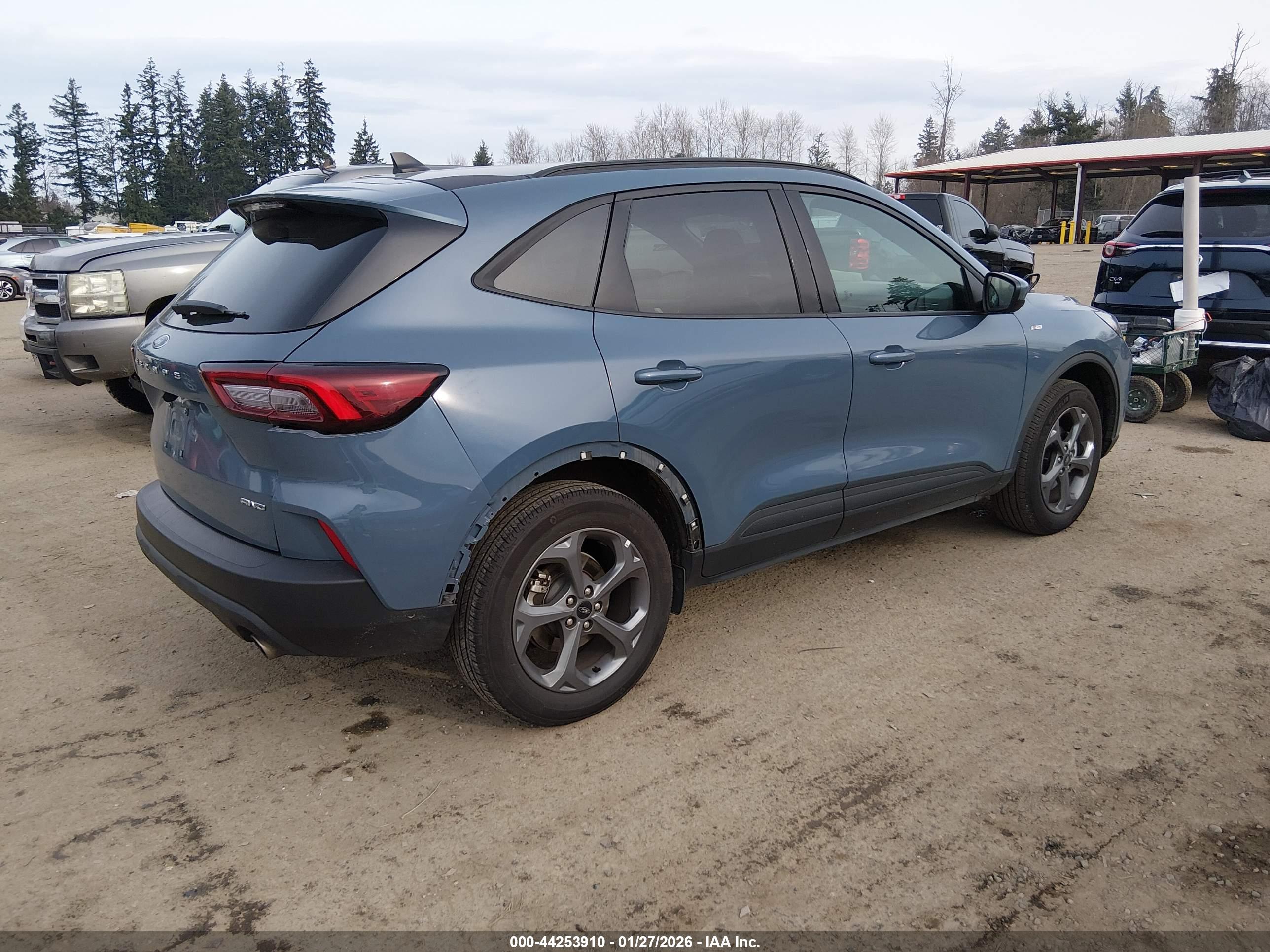 FORD ESCAPE image 4