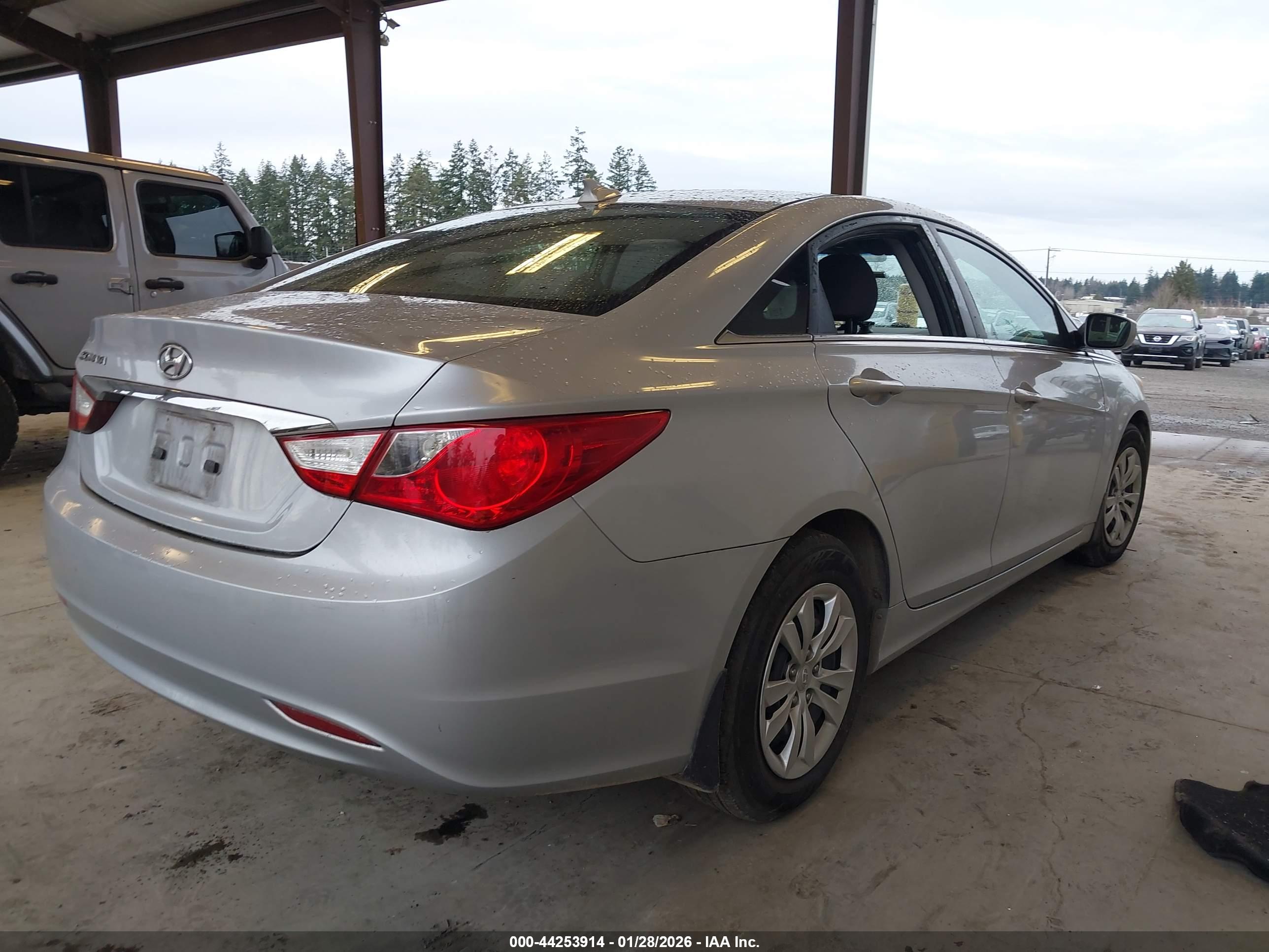 HYUNDAI SONATA image 4