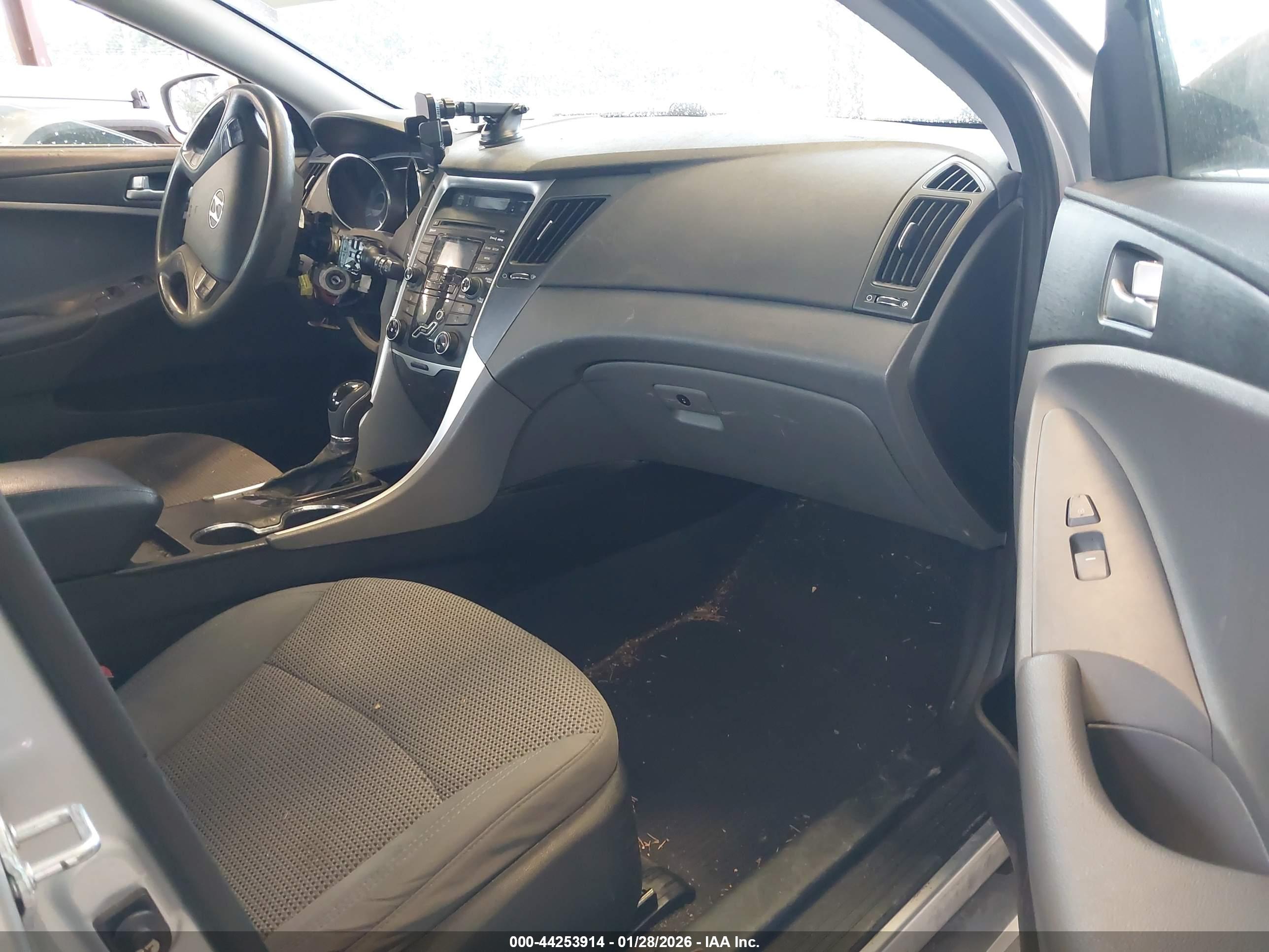 HYUNDAI SONATA image 5