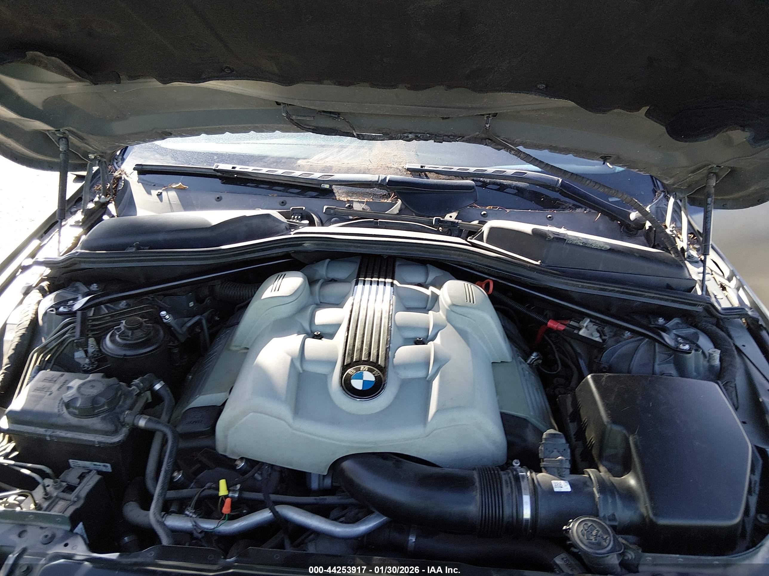 BMW 545I image 10