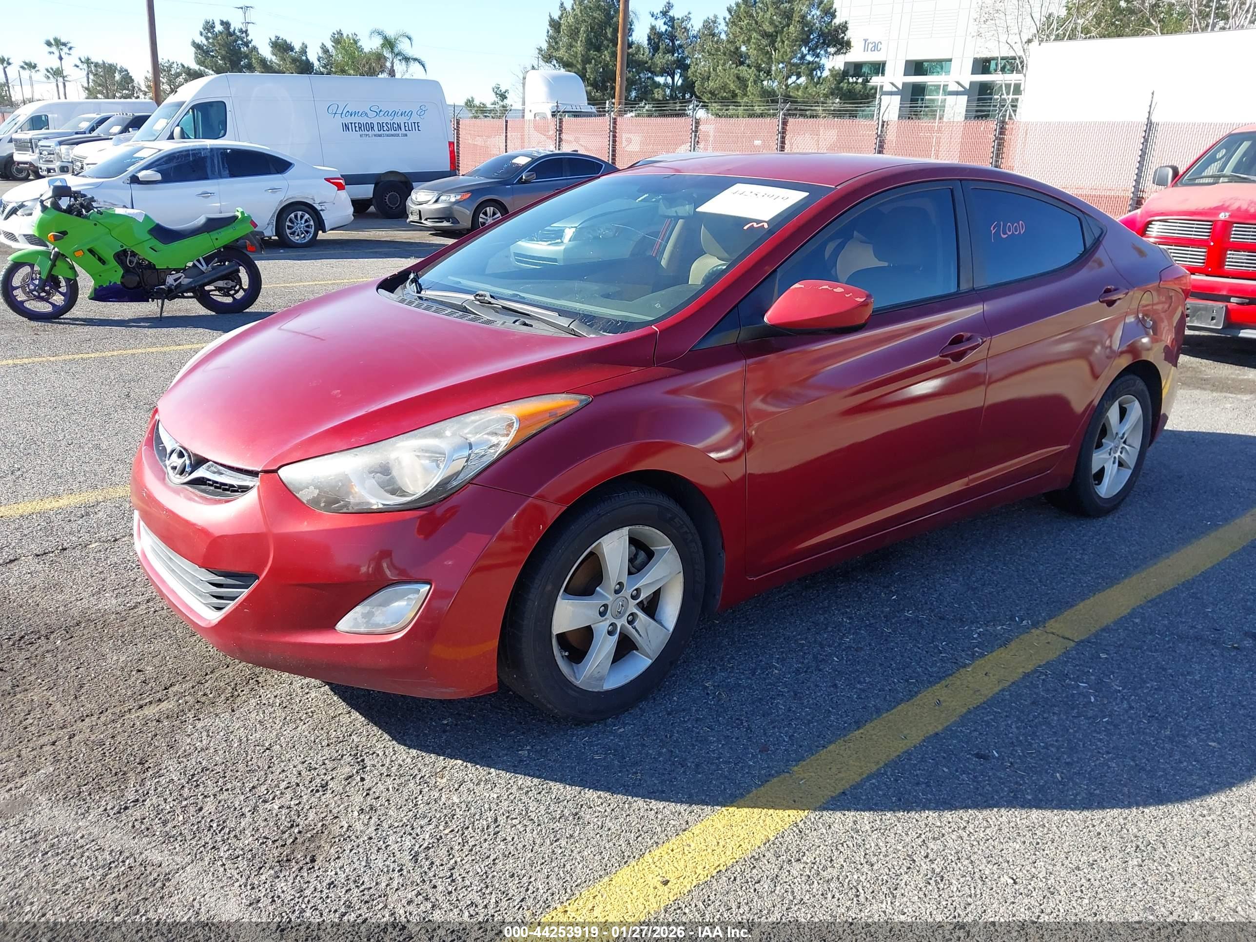 HYUNDAI ELANTRA image 2