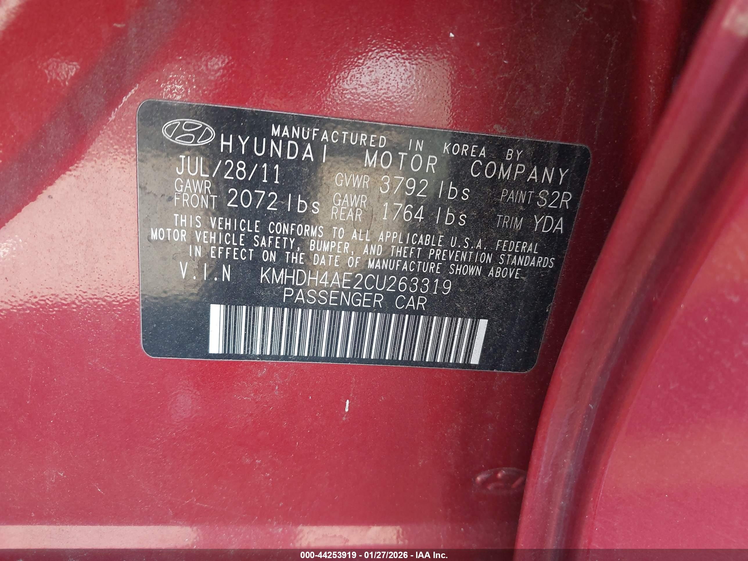 HYUNDAI ELANTRA image 9