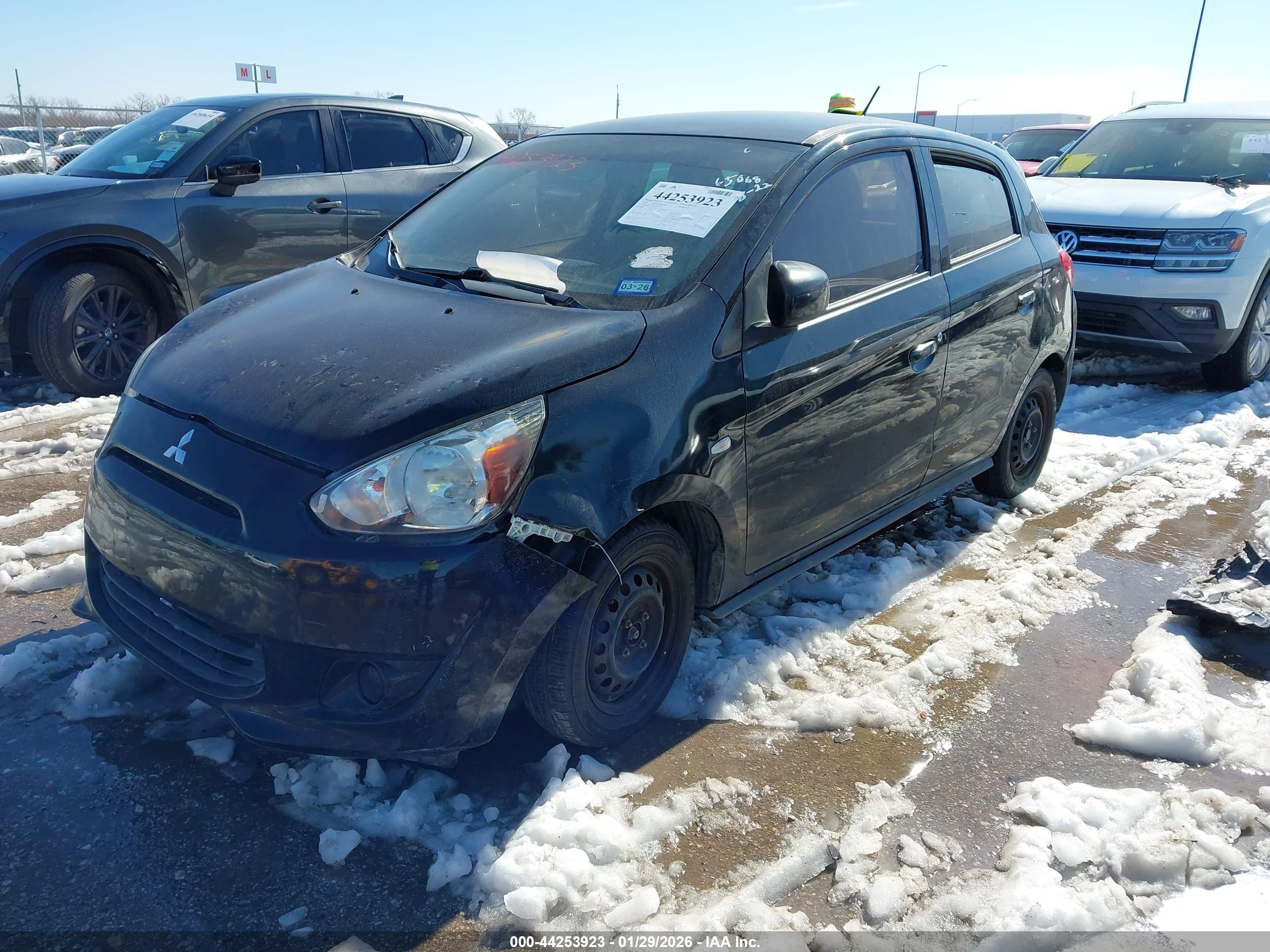 MITSUBISHI MIRAGE image 2