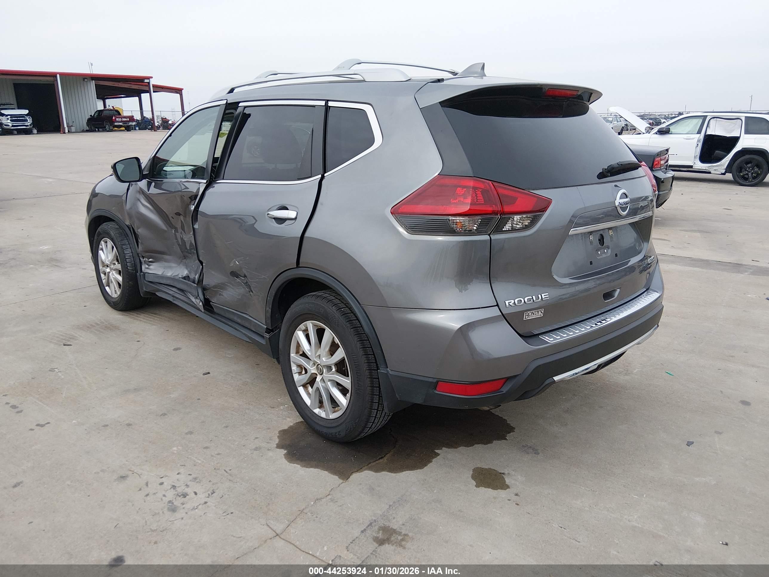 NISSAN ROGUE image 3