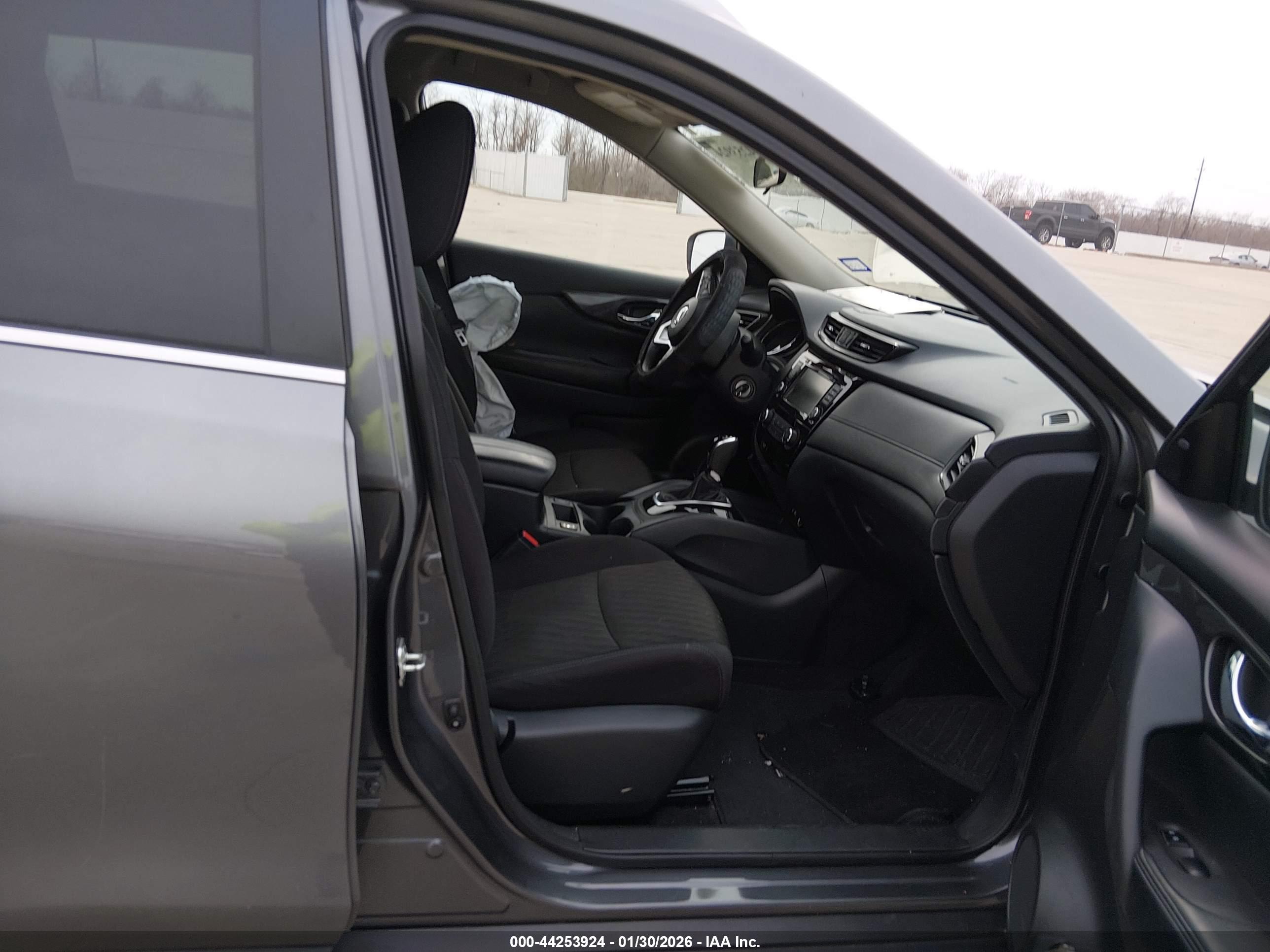 NISSAN ROGUE image 5