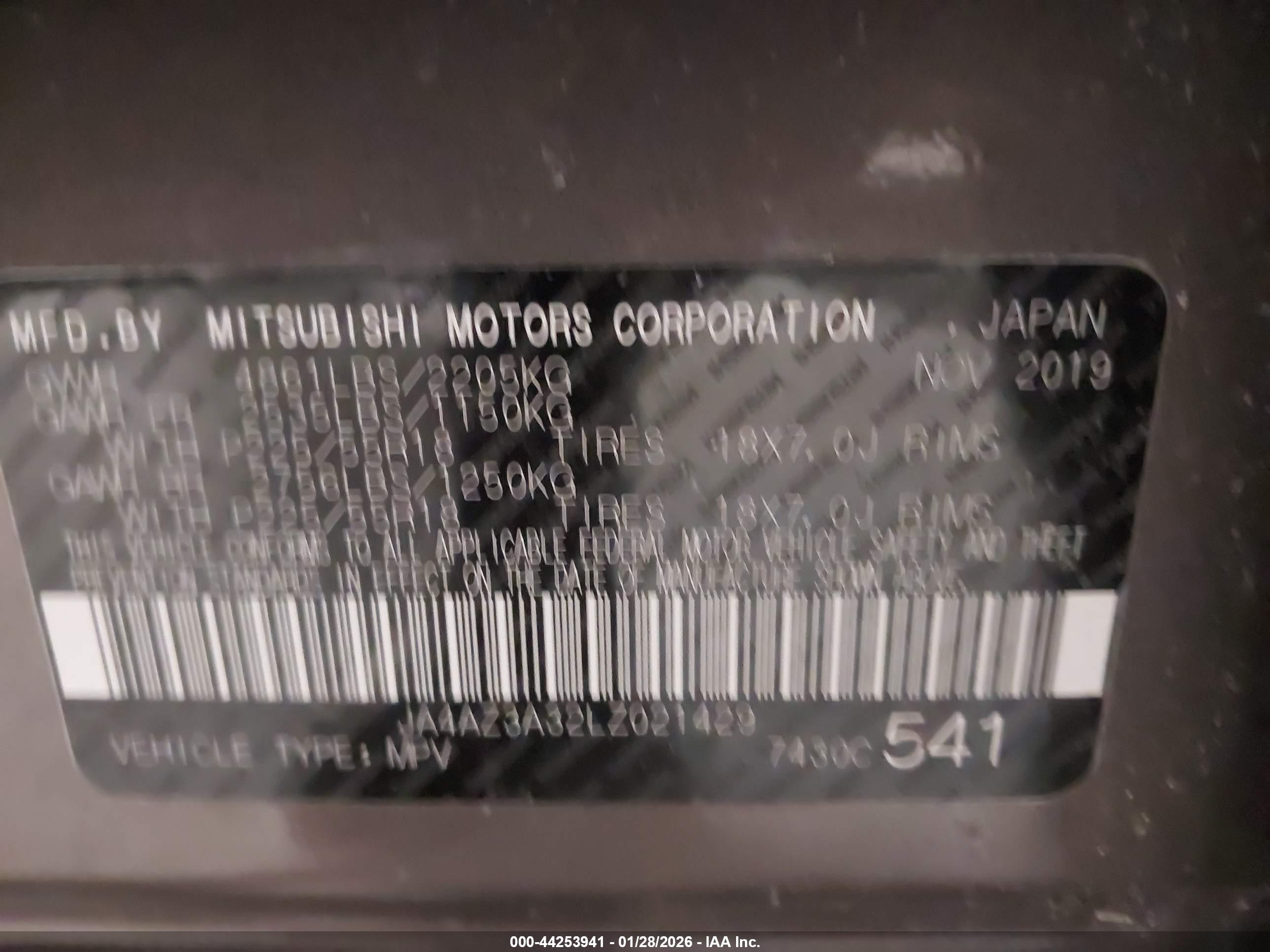 MITSUBISHI OUTLANDER image 9