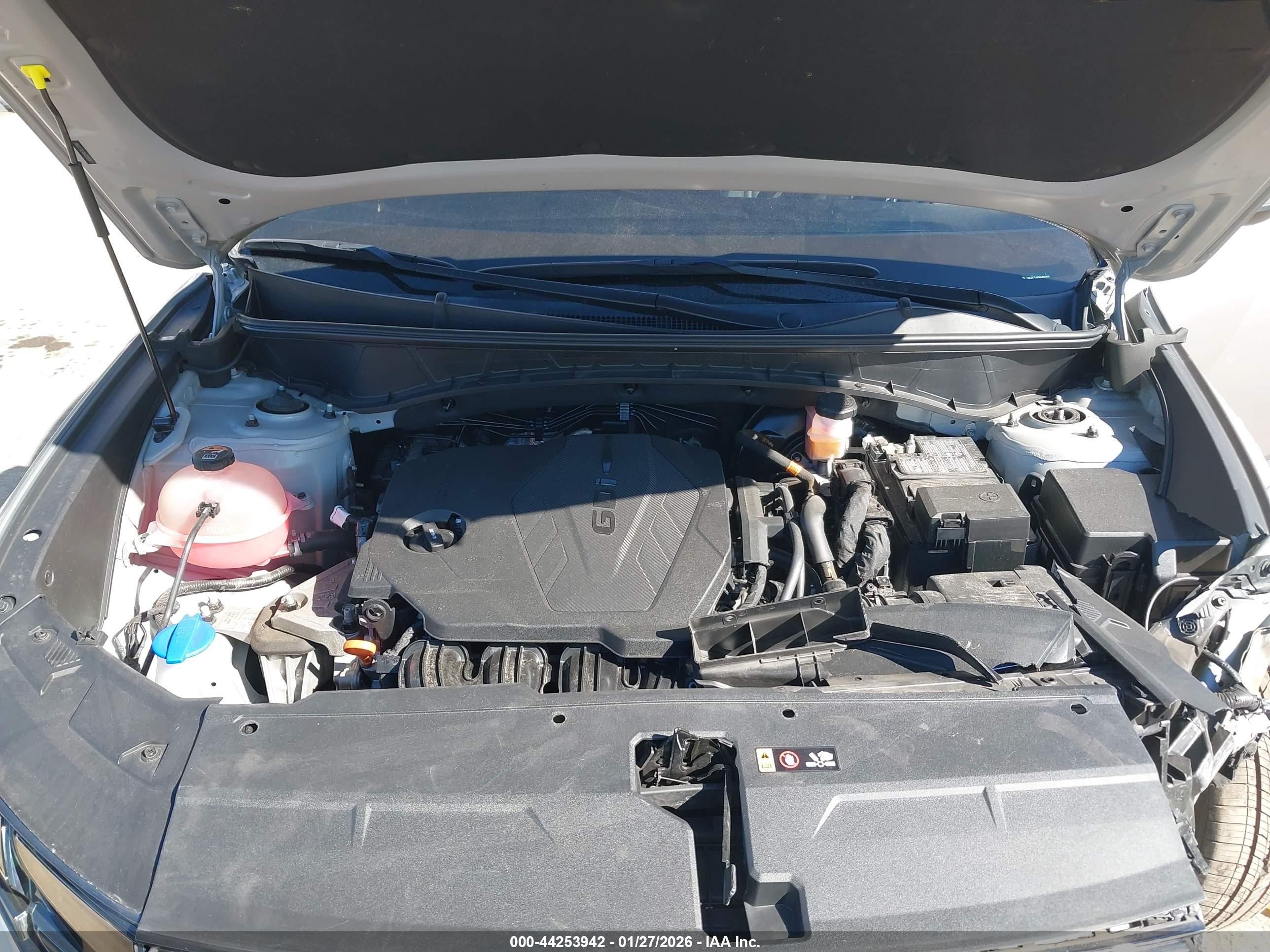 HYUNDAI TUCSON image 10