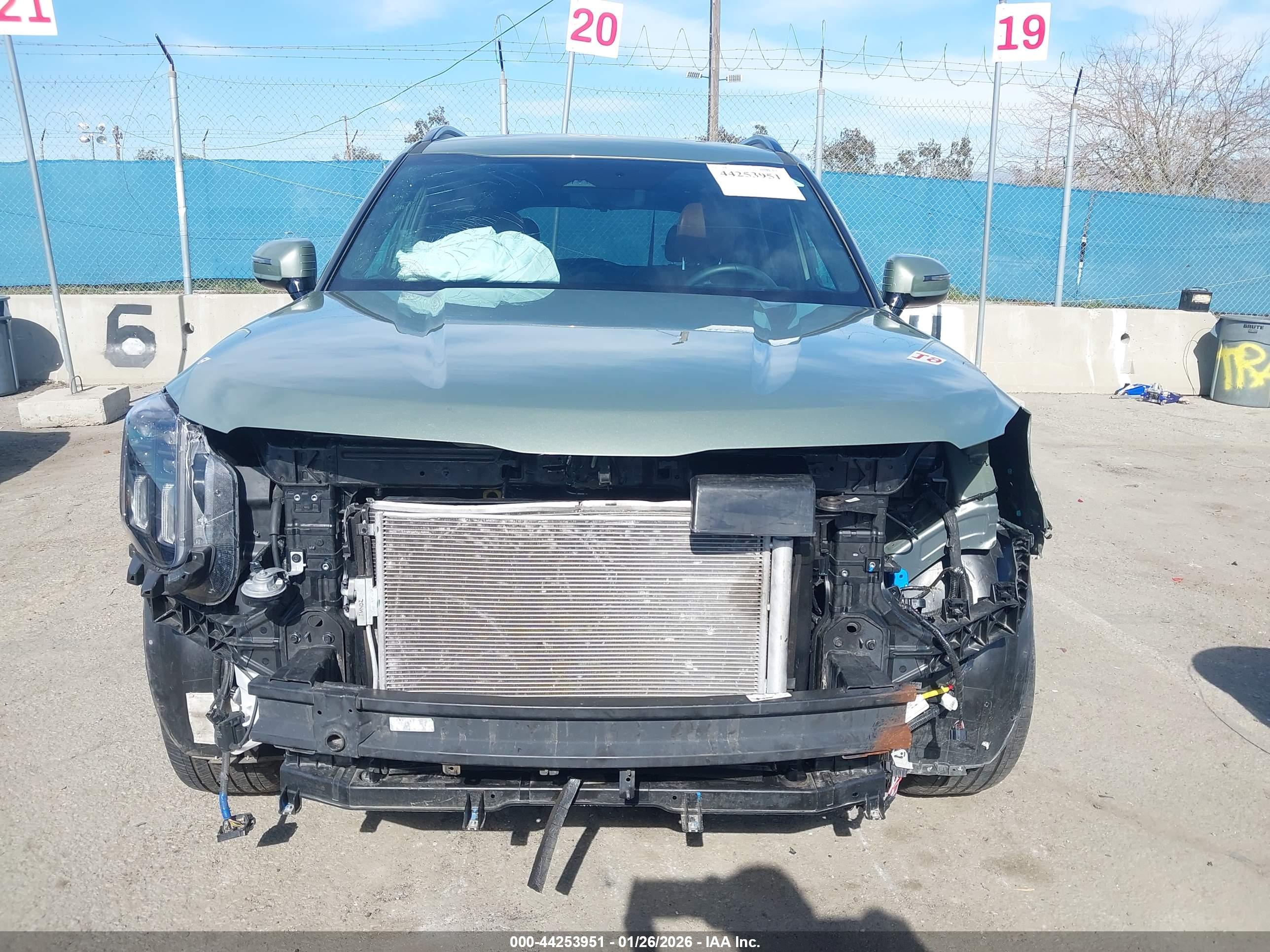 KIA TELLURIDE image 6