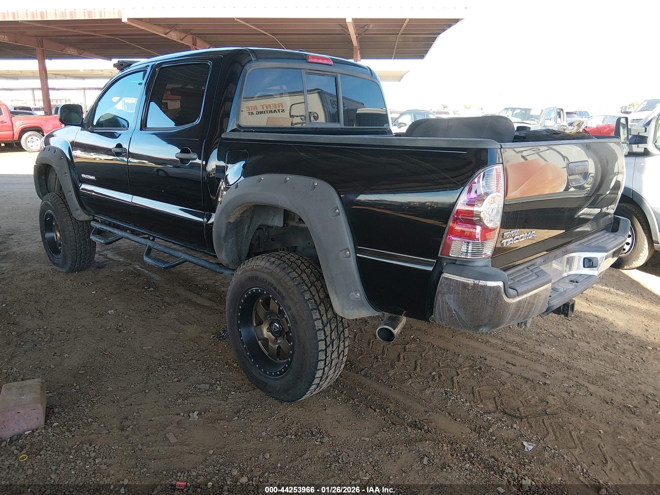 TOYOTA TACOMA image 3