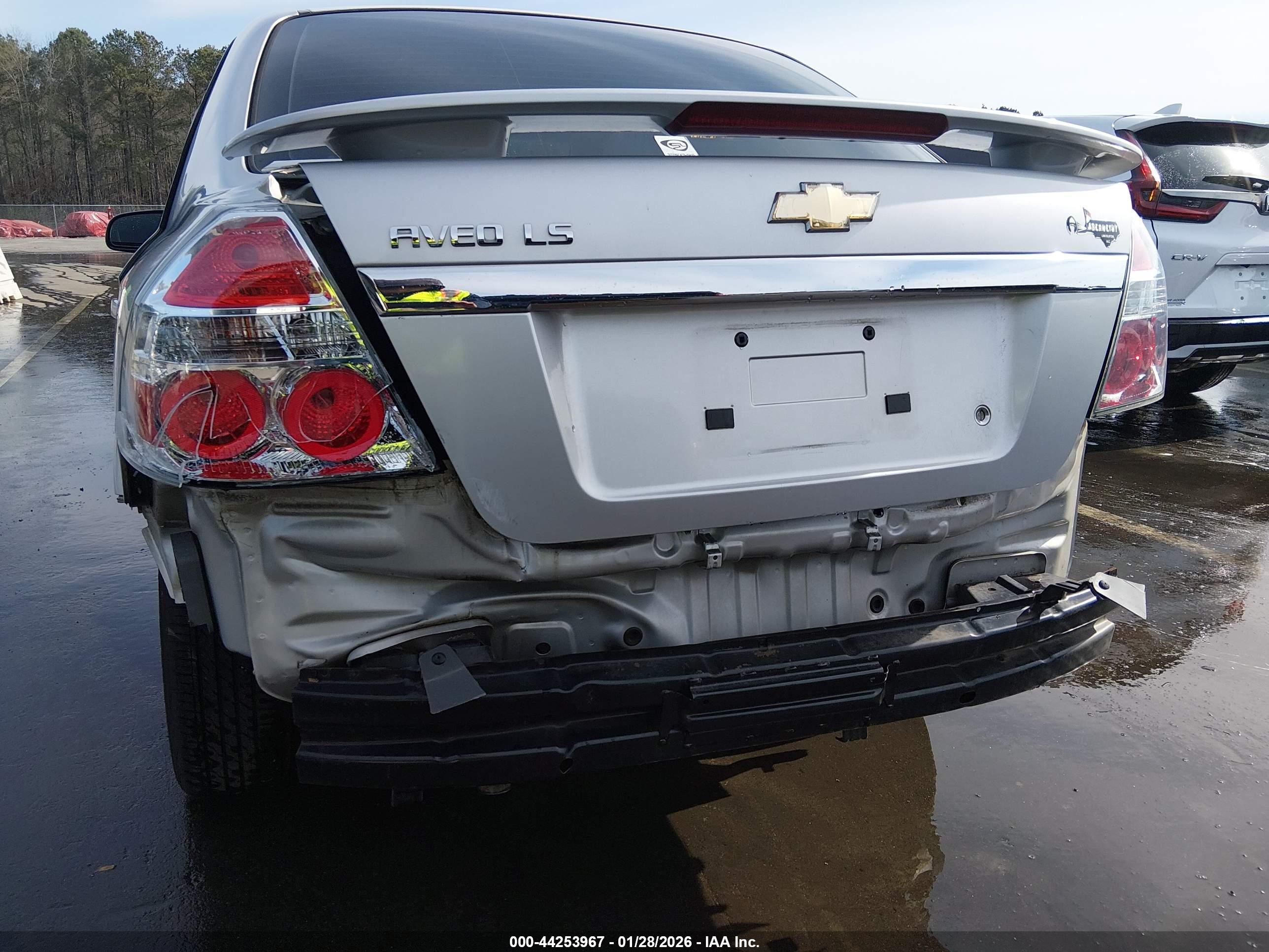CHEVROLET AVEO image 6