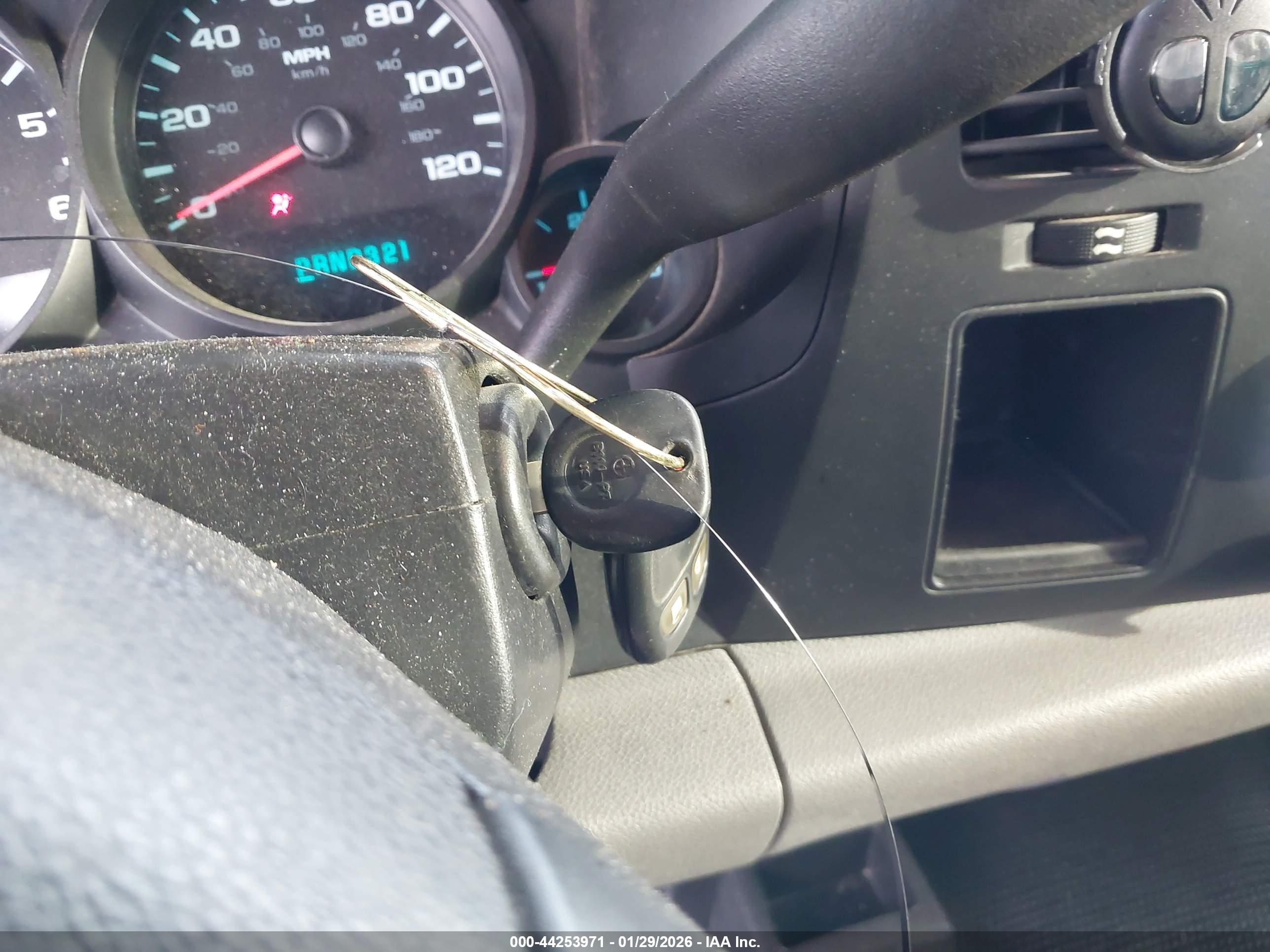 GMC SIERRA image 11
