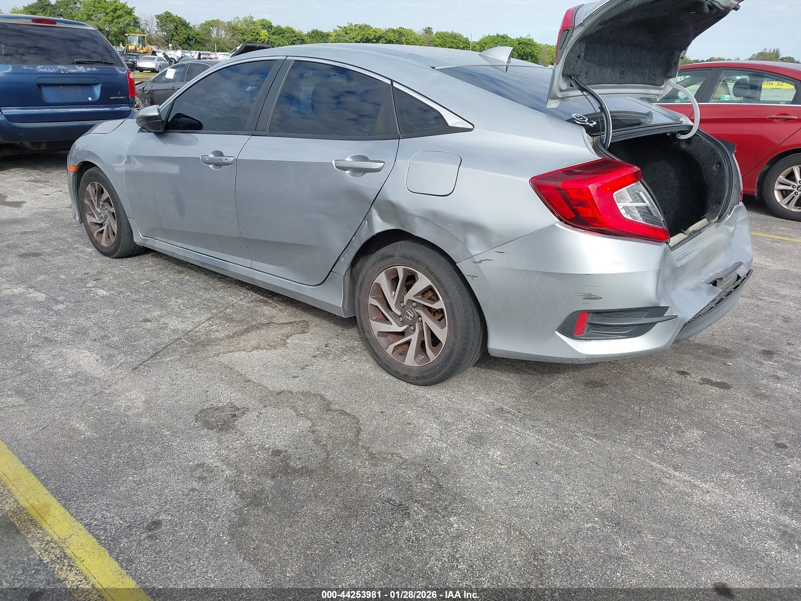 HONDA CIVIC image 6