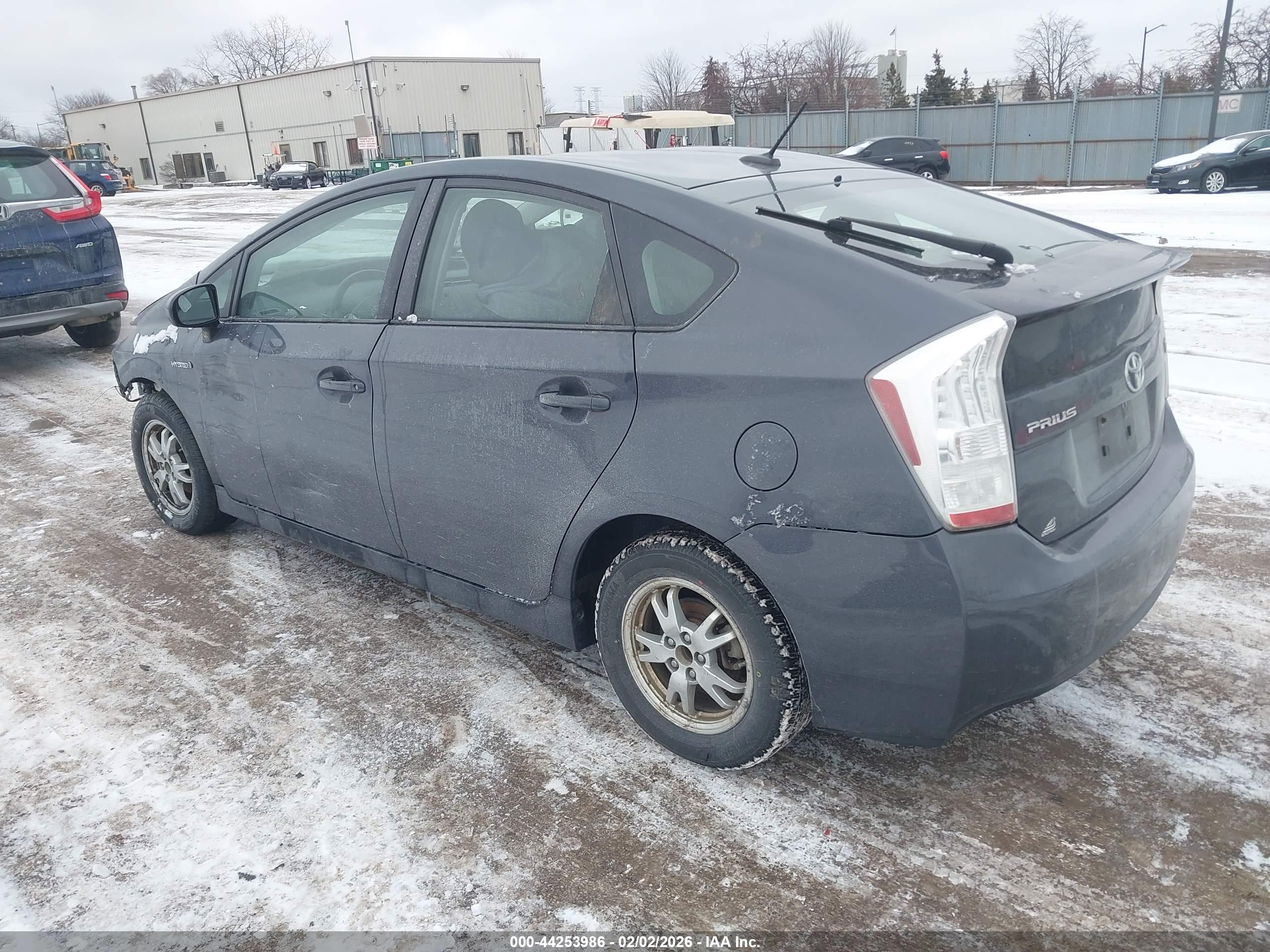 TOYOTA PRIUS image 3