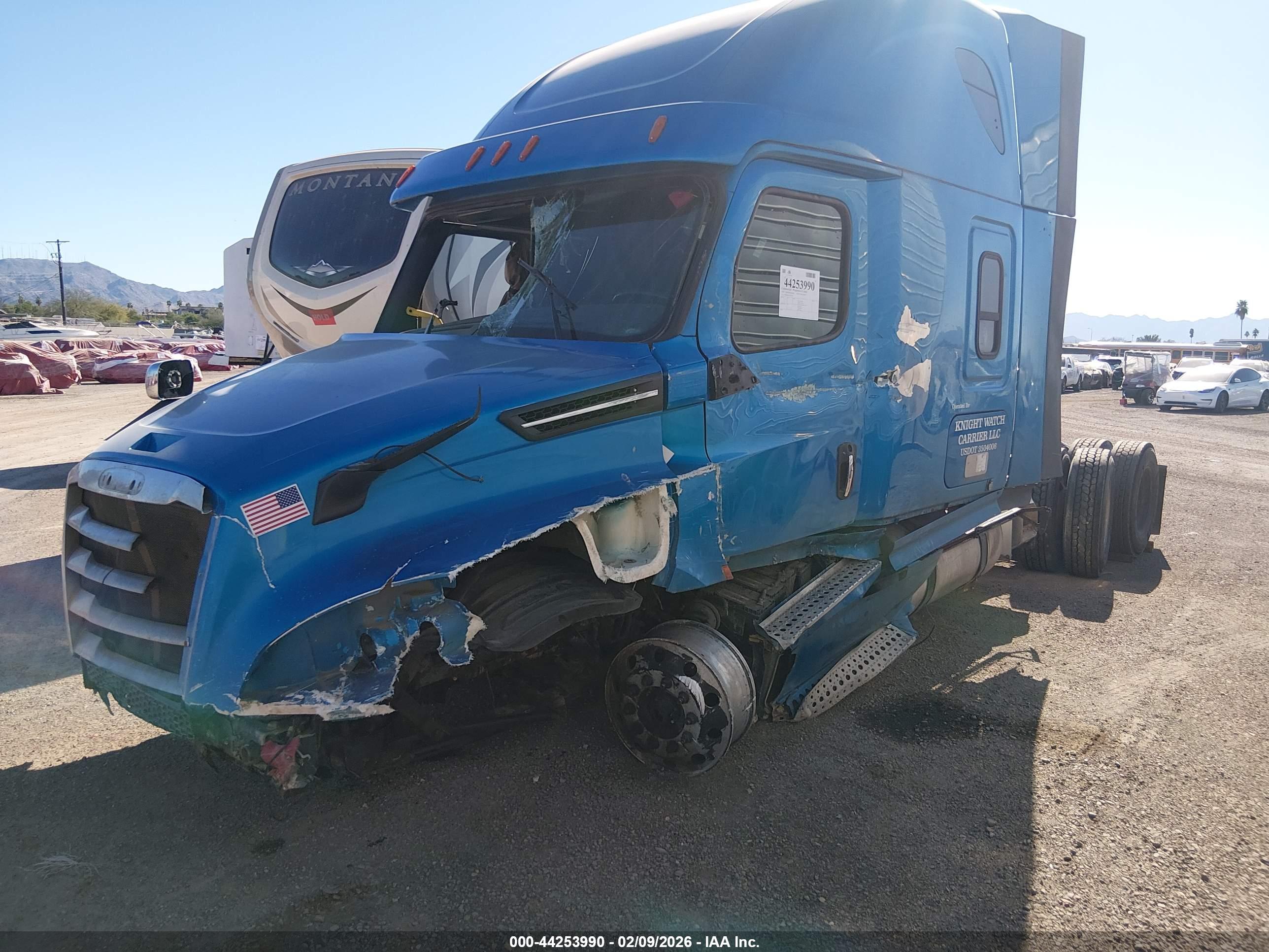 FREIGHTLINER NEW image 2