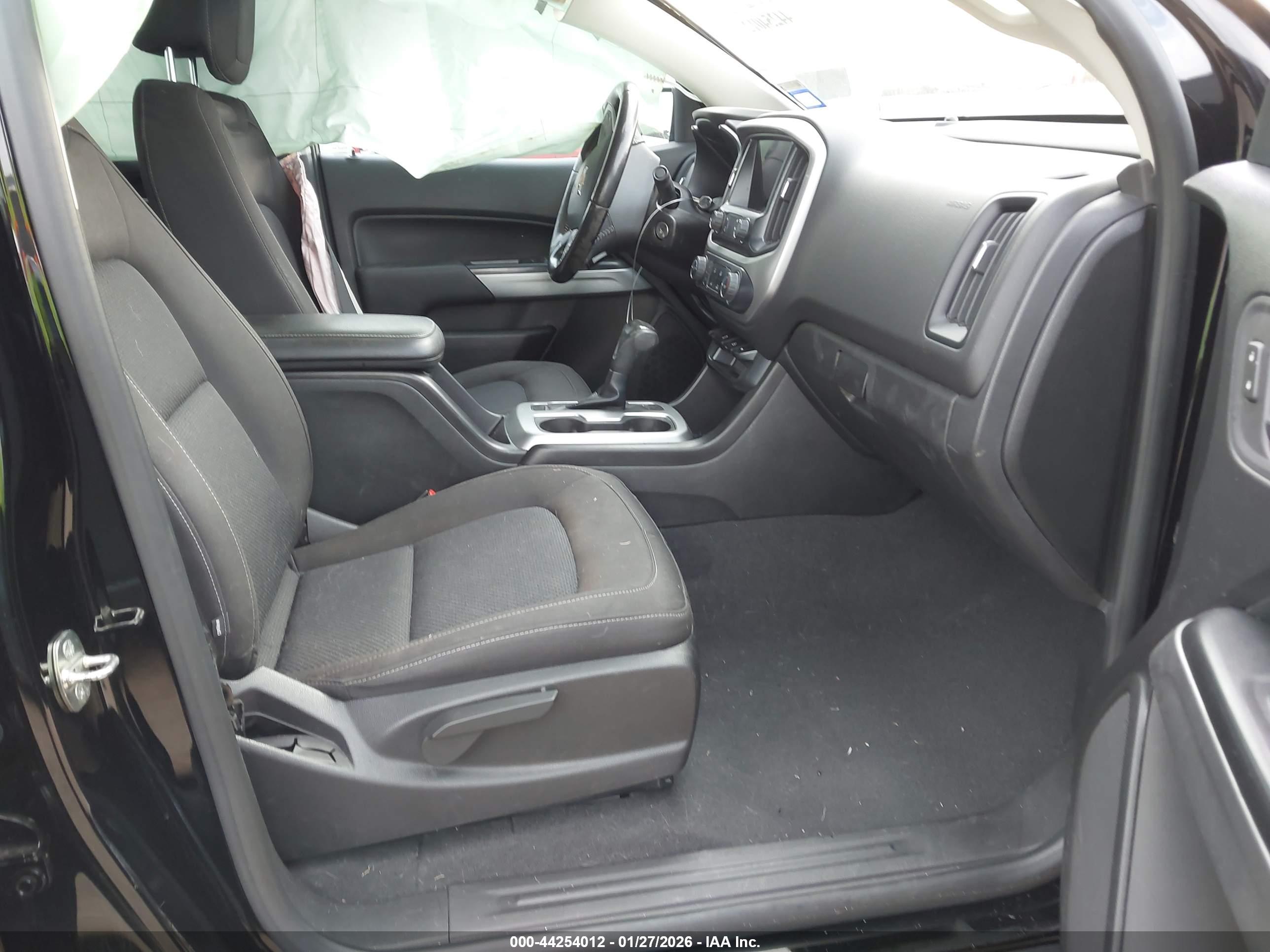 CHEVROLET COLORADO image 5