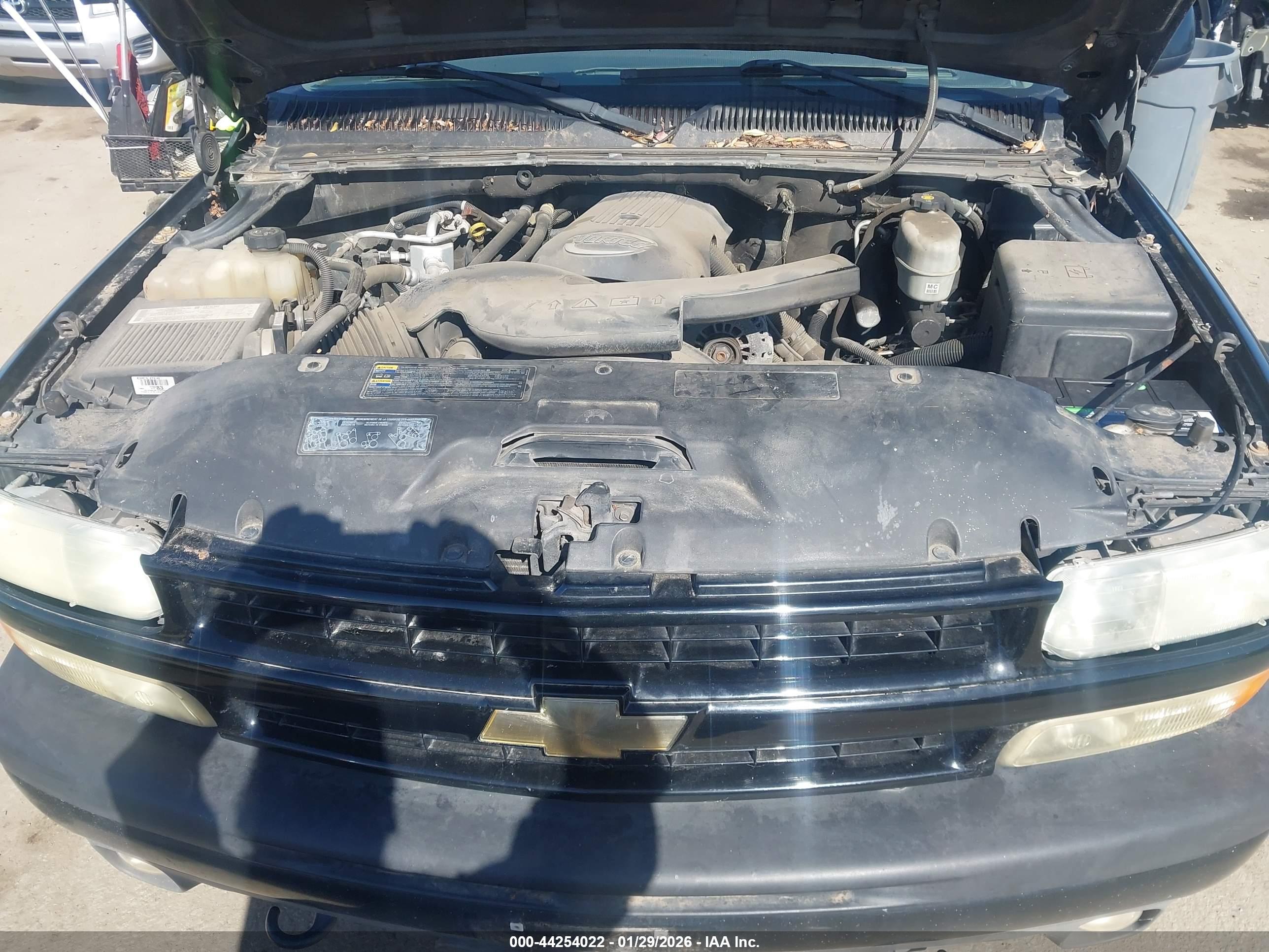 CHEVROLET TAHOE image 10