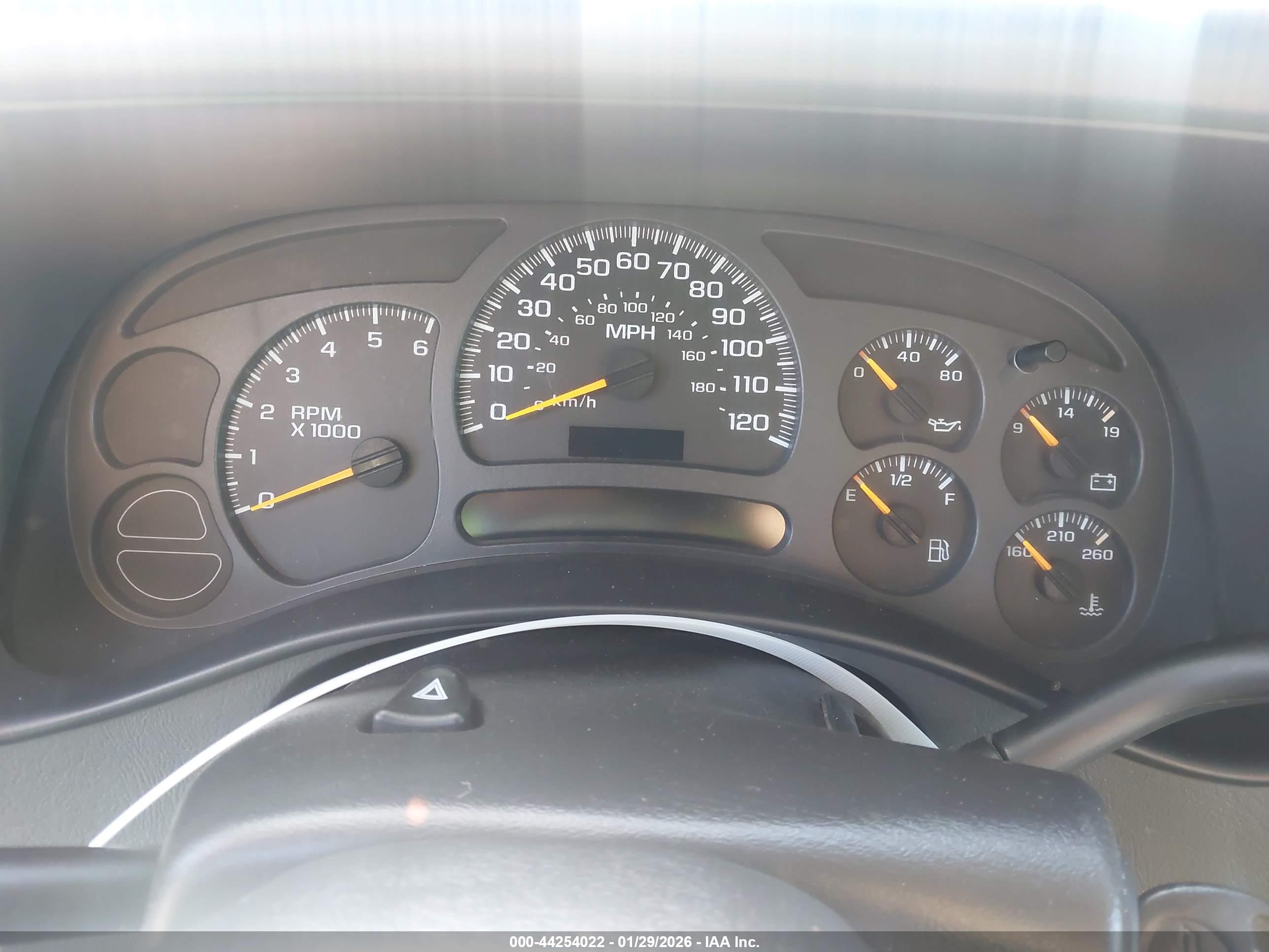 CHEVROLET TAHOE image 7