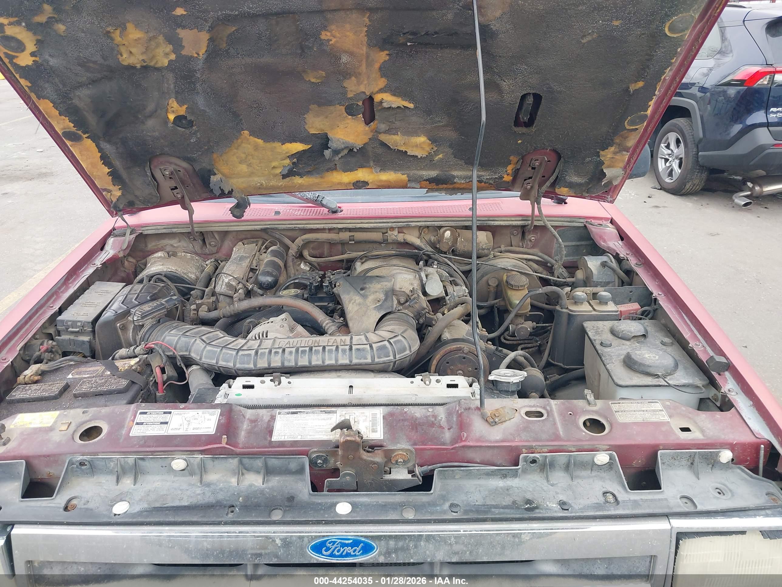 FORD EXPLORER image 10