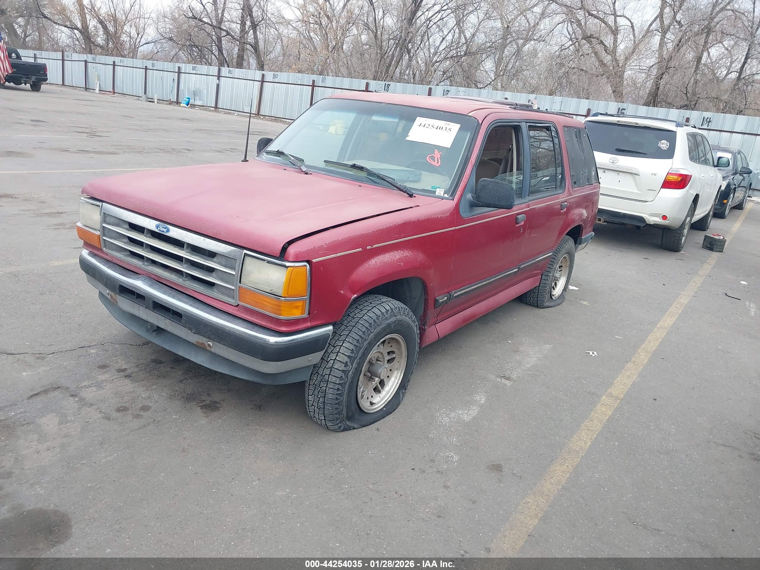 FORD EXPLORER image 2