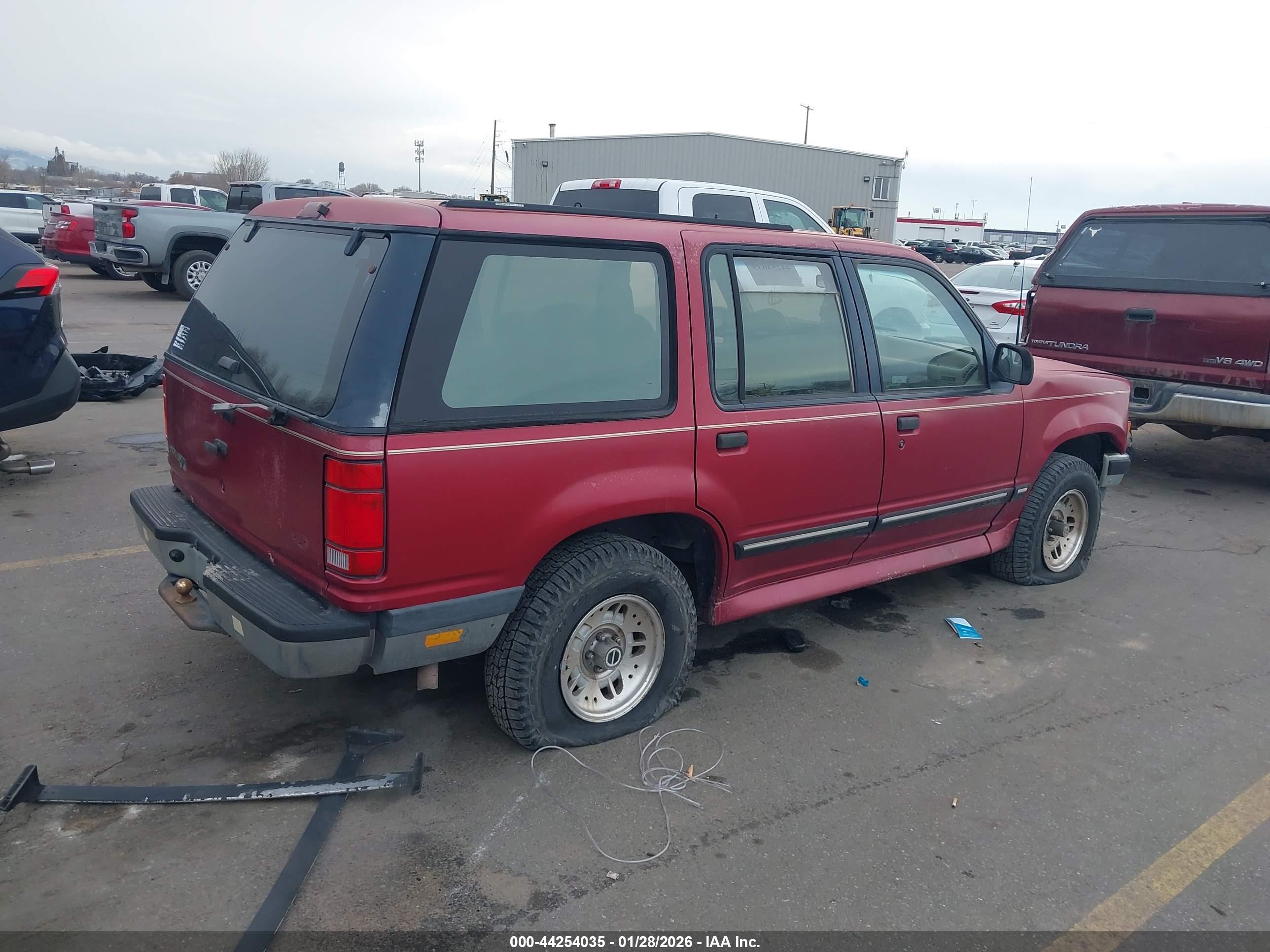 FORD EXPLORER image 4