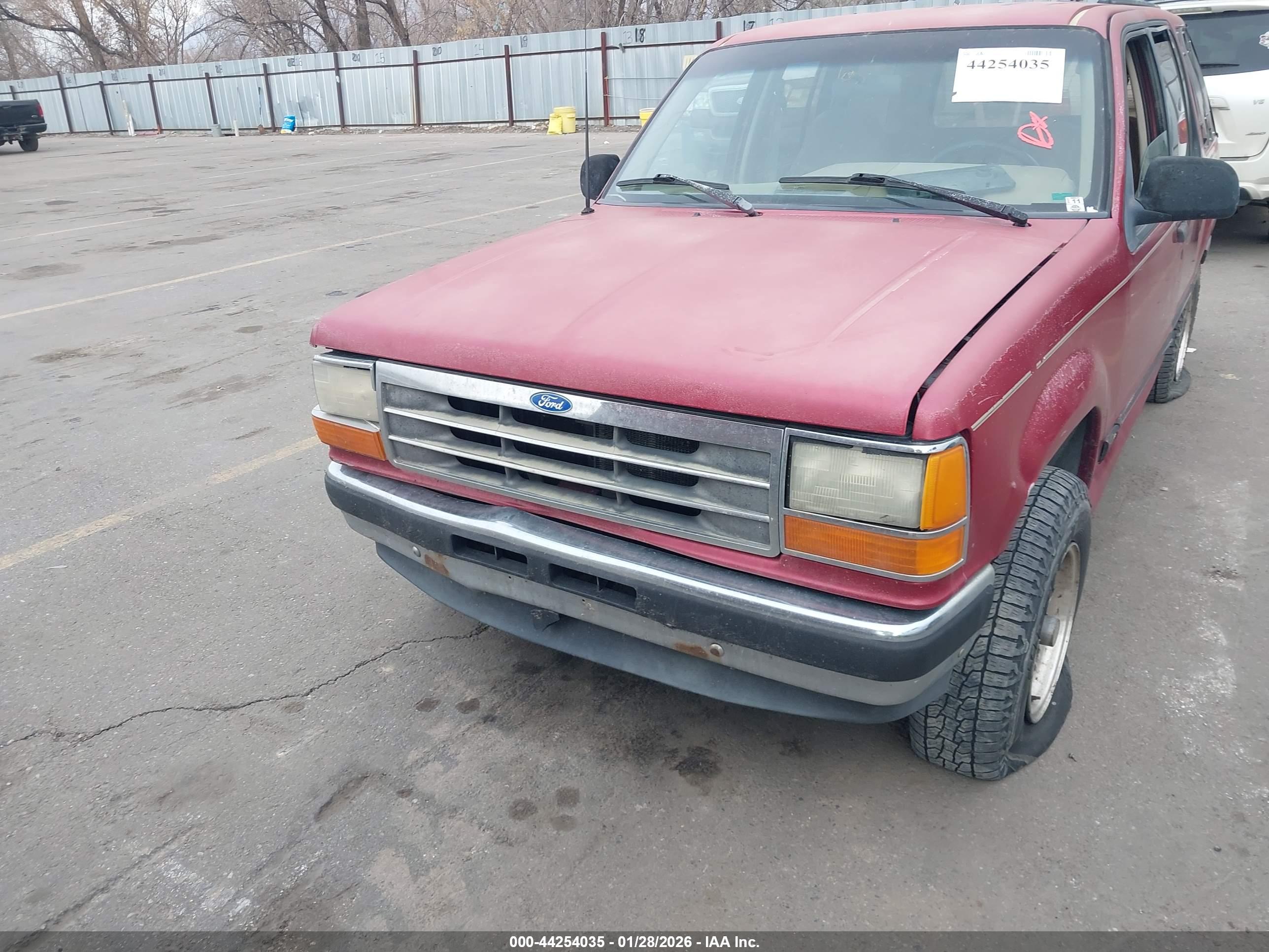 FORD EXPLORER image 6