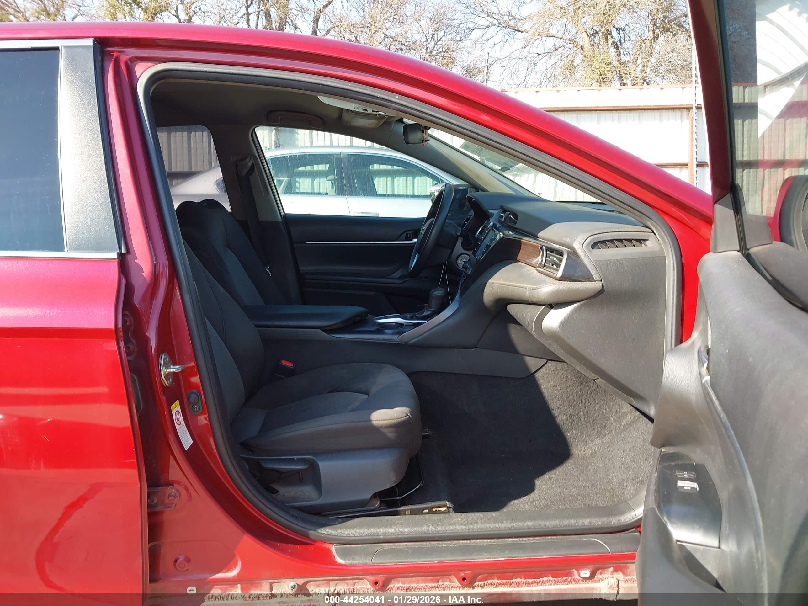 TOYOTA CAMRY image 5