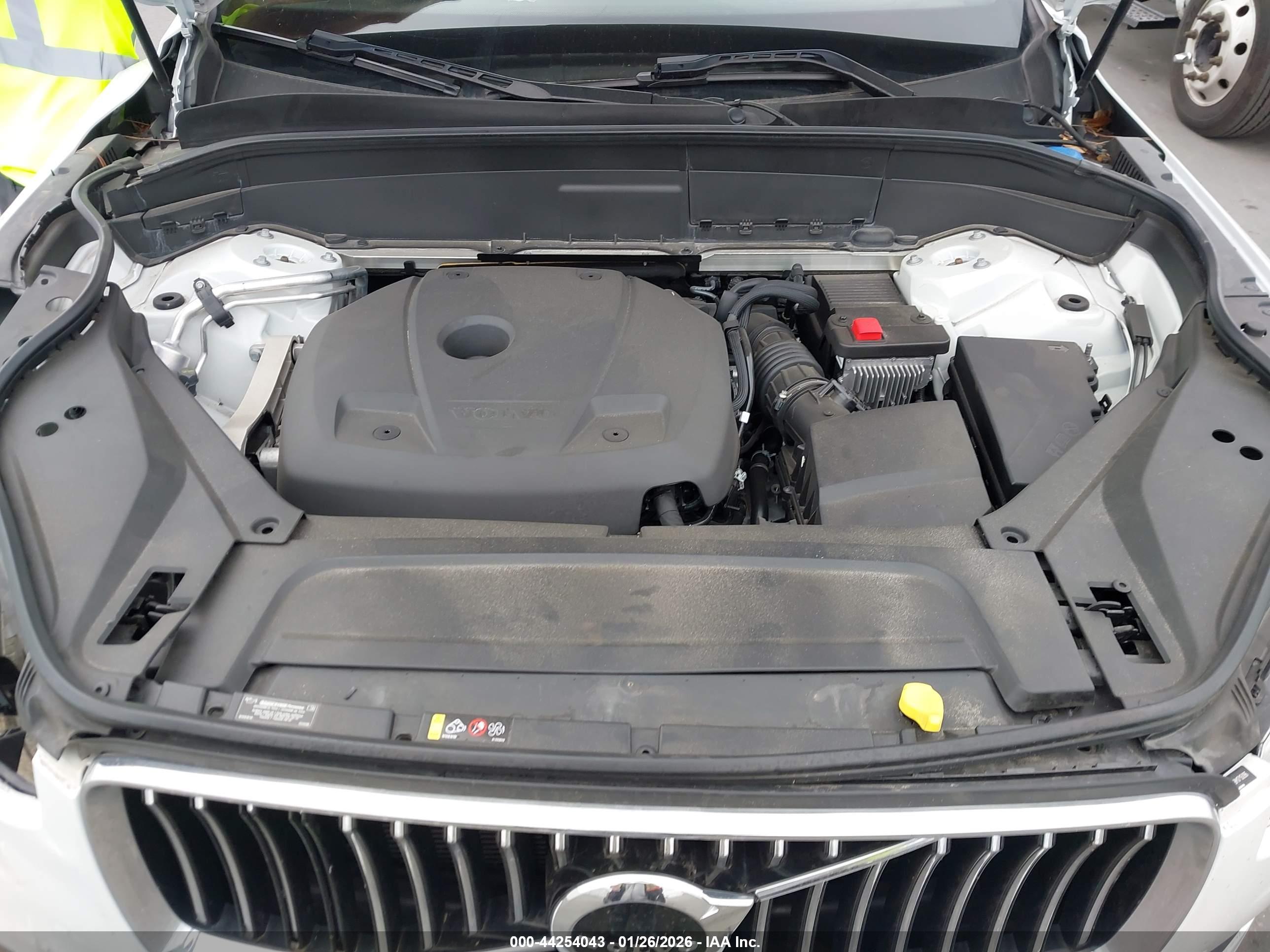 VOLVO XC90 image 10