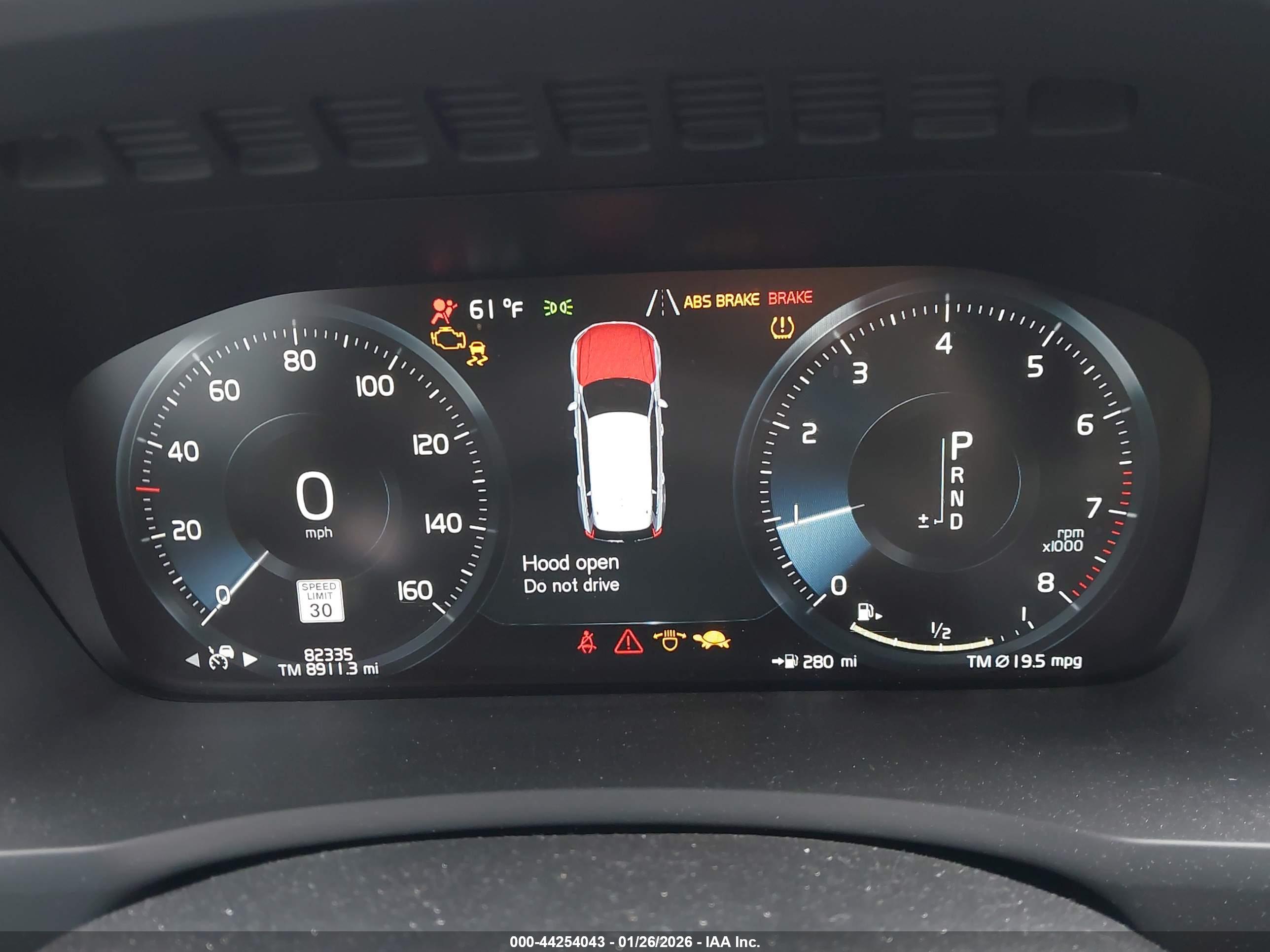 VOLVO XC90 image 7