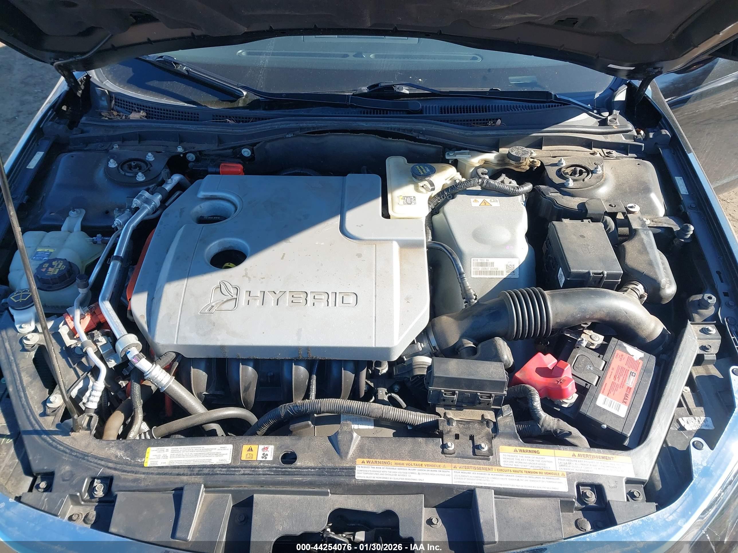 FORD FUSION image 10