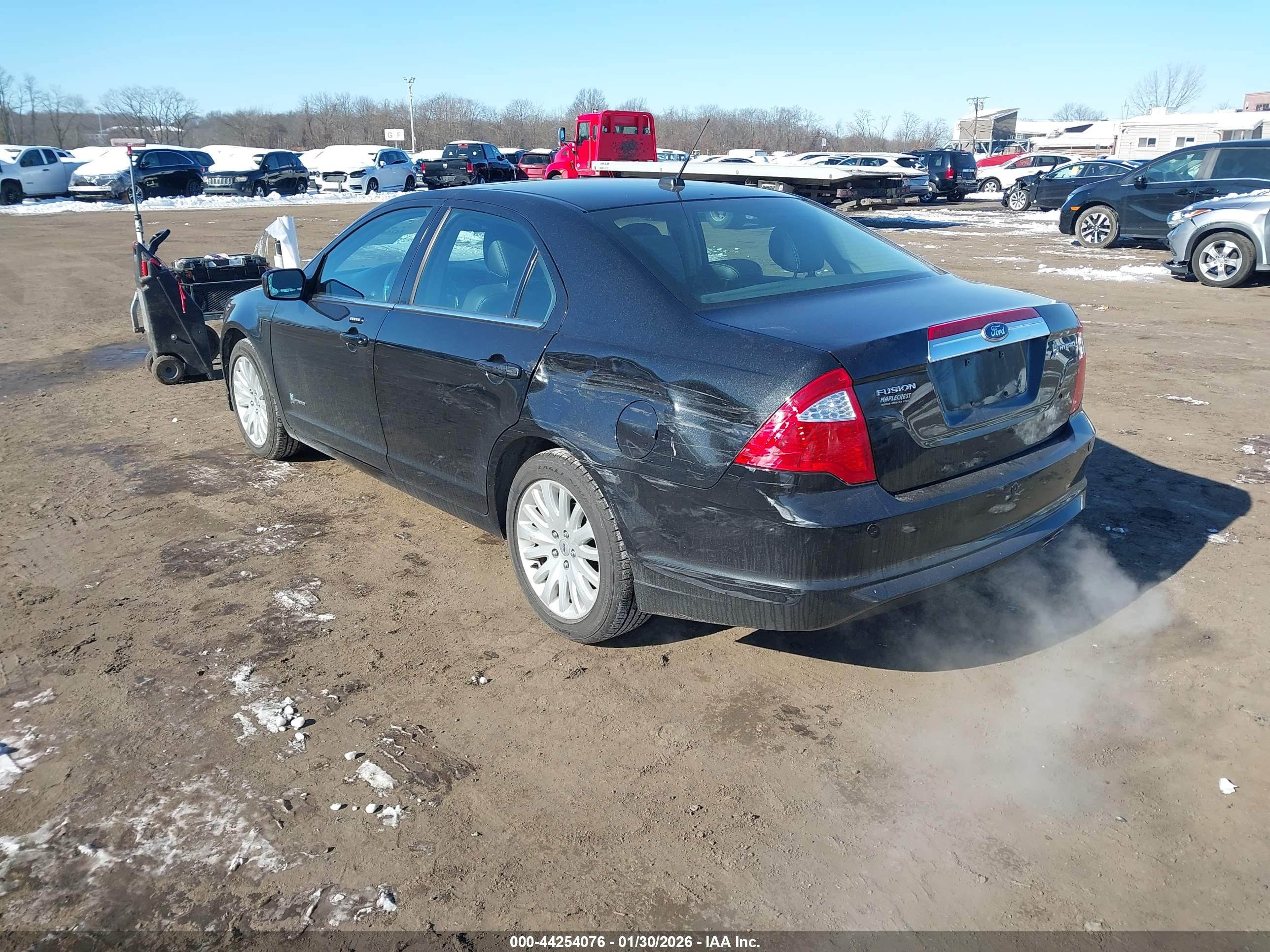FORD FUSION image 3