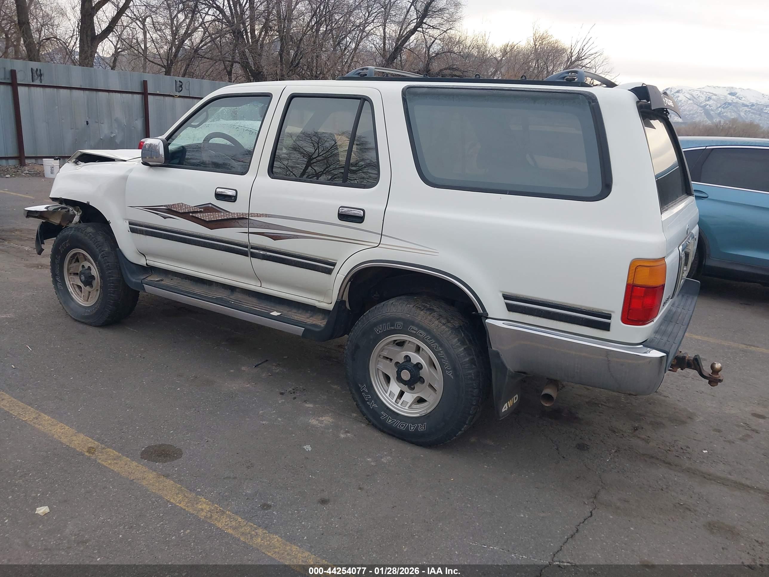 TOYOTA 4RUNNER image 3