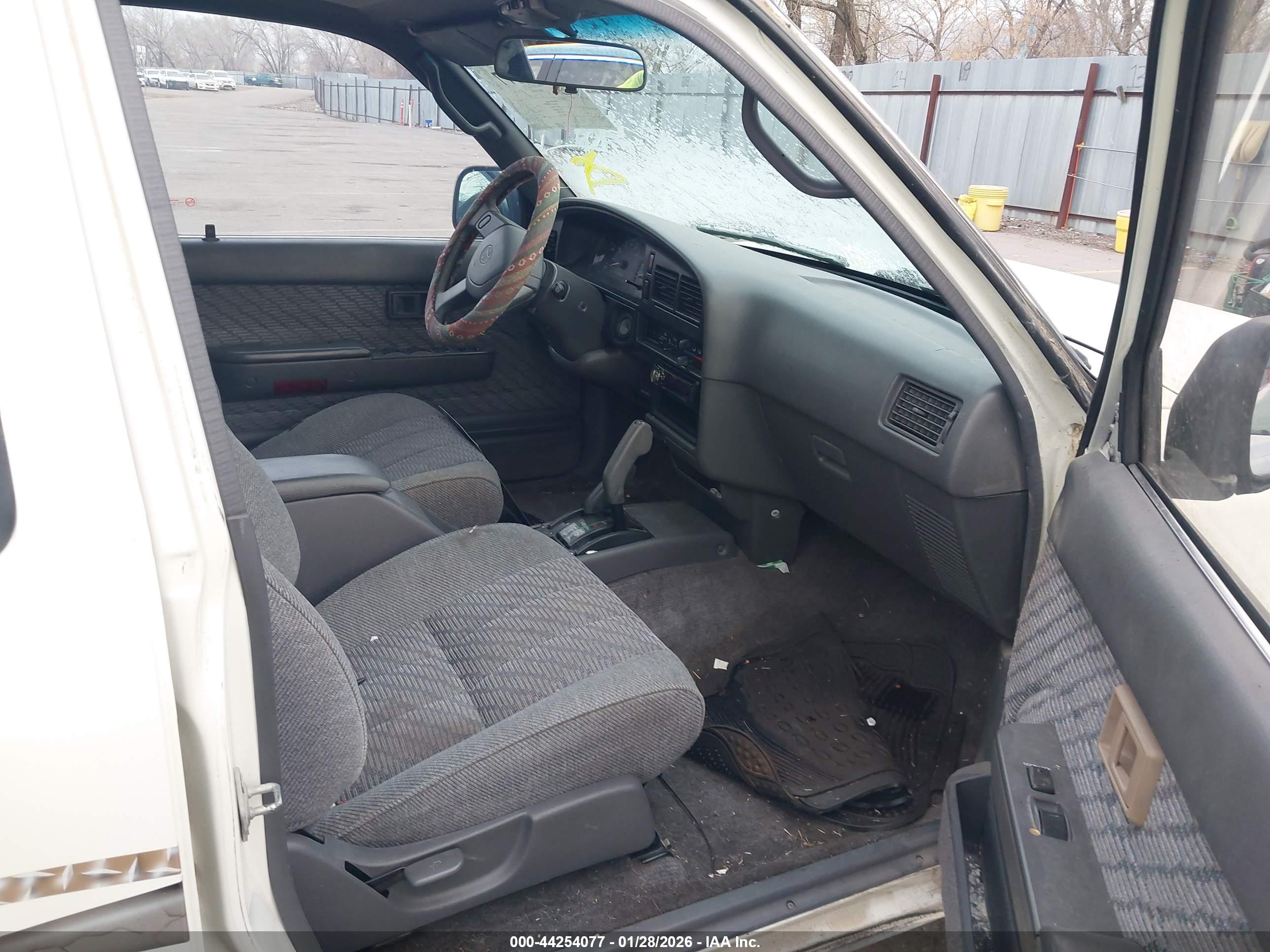 TOYOTA 4RUNNER image 5