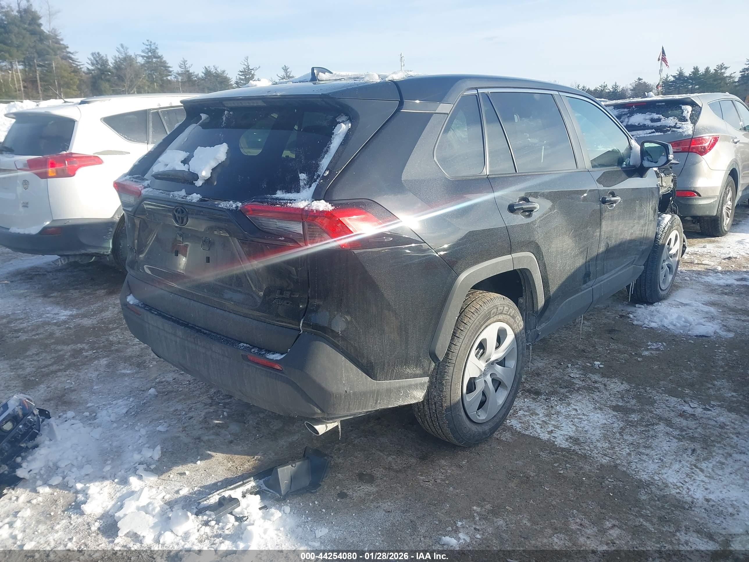 TOYOTA RAV4 image 4