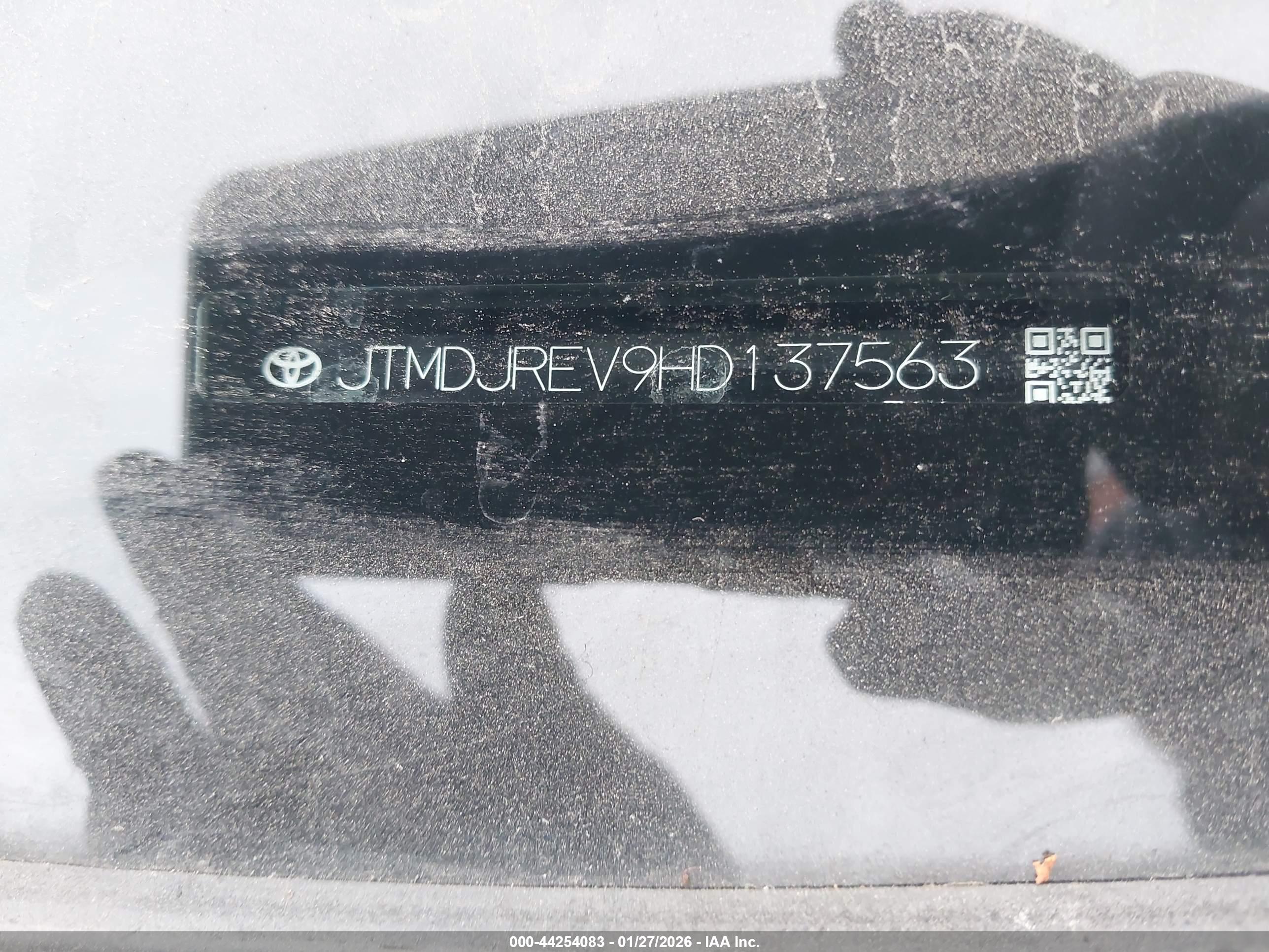 TOYOTA RAV4 image 9