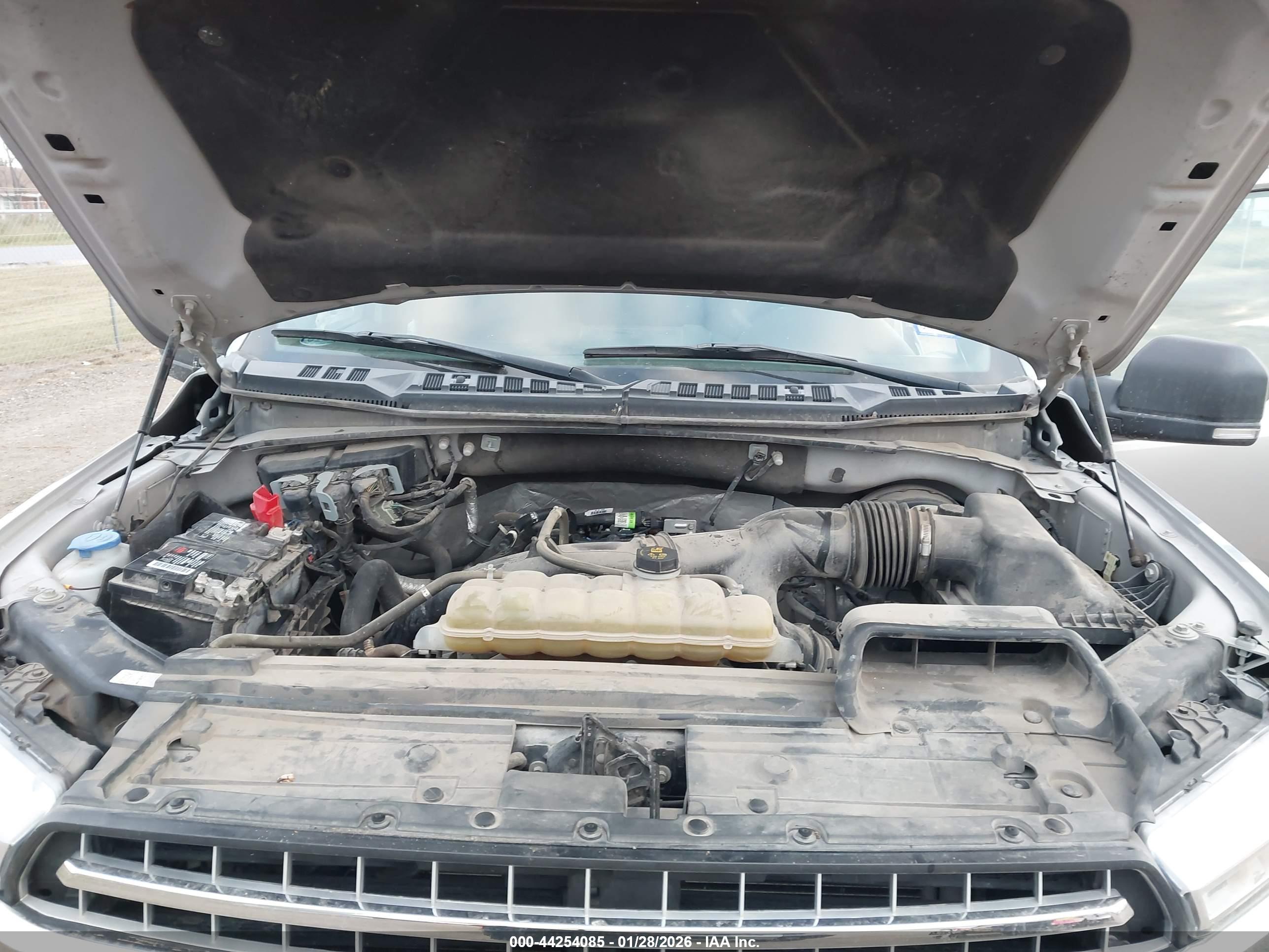 FORD F-150 image 10