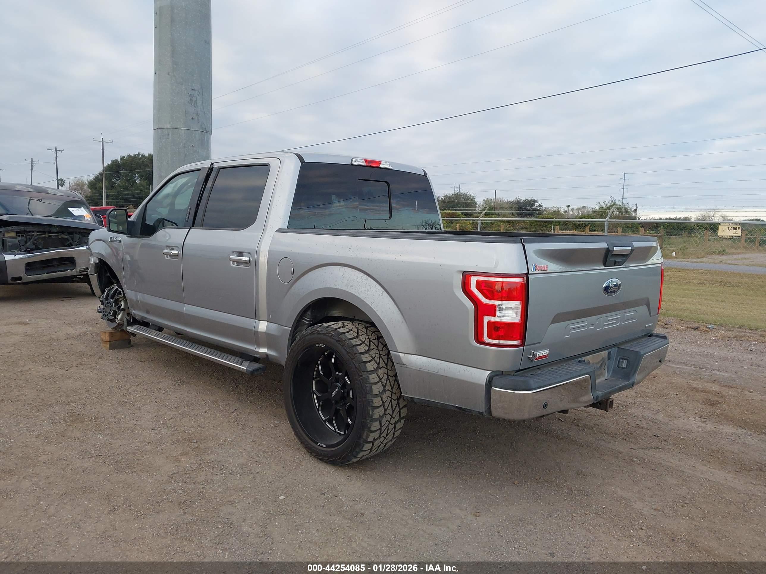 FORD F-150 image 3