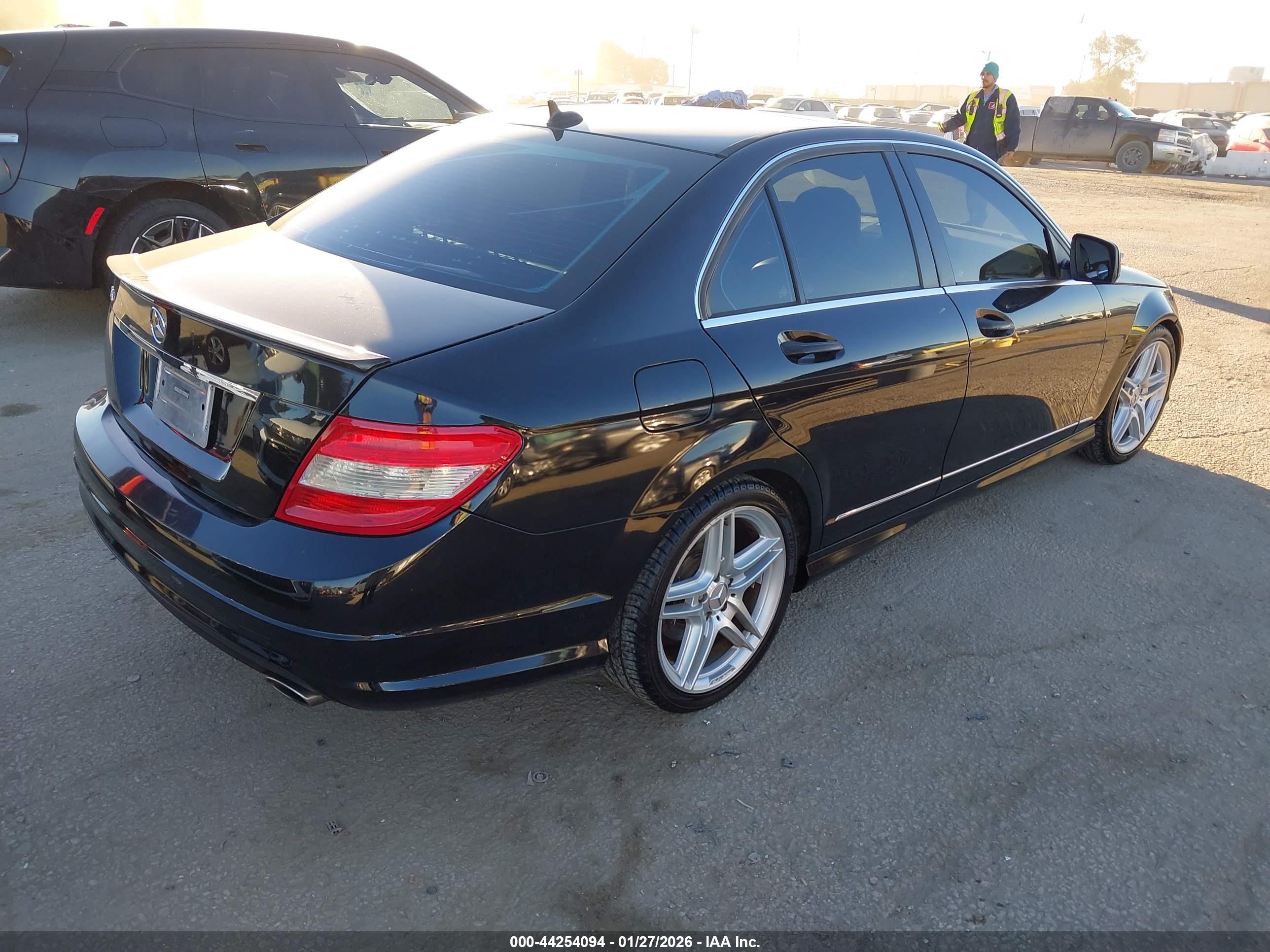 MERCEDES-BENZ C image 4